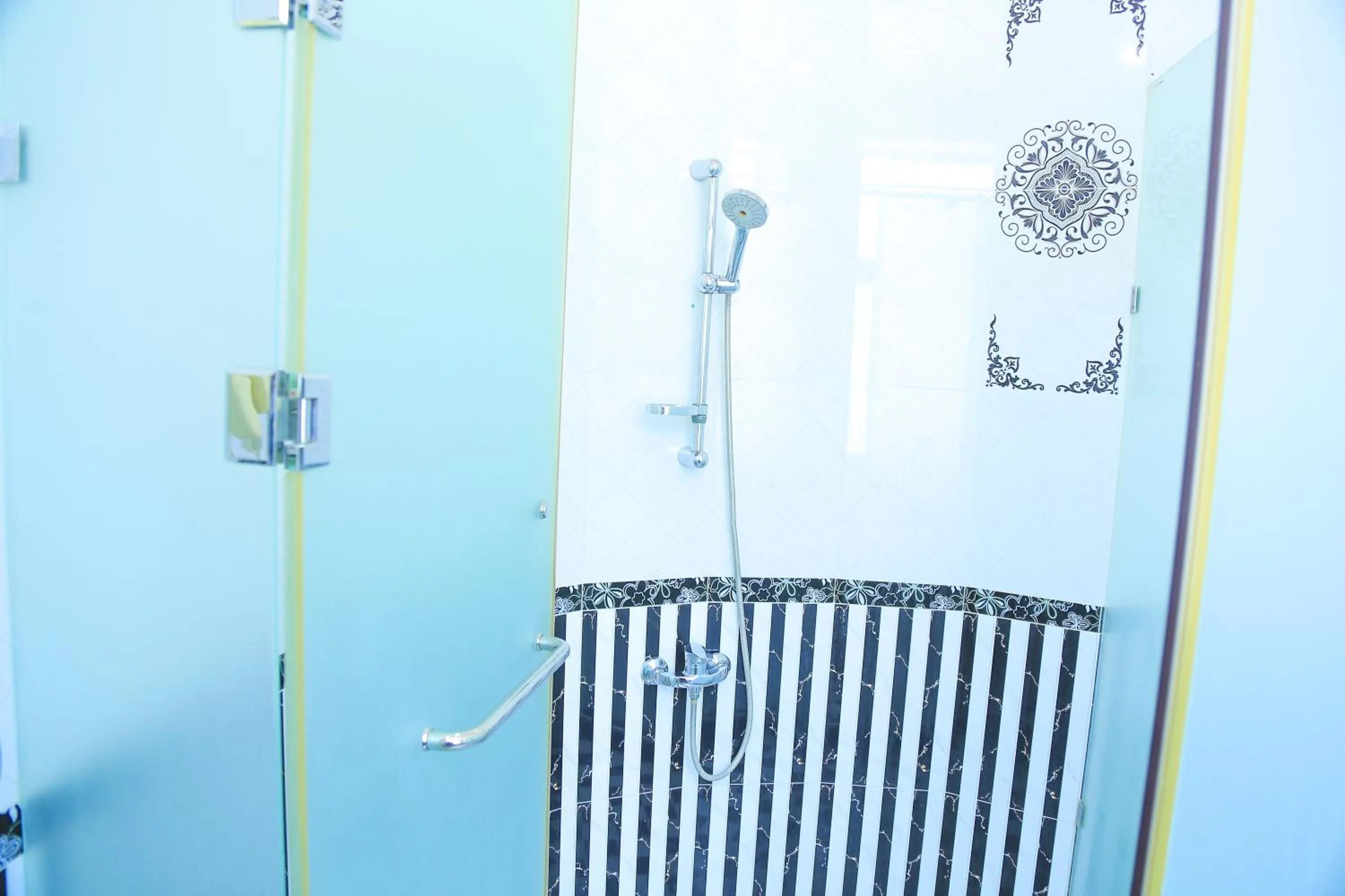 Shower in ART SAMARQAND hotel