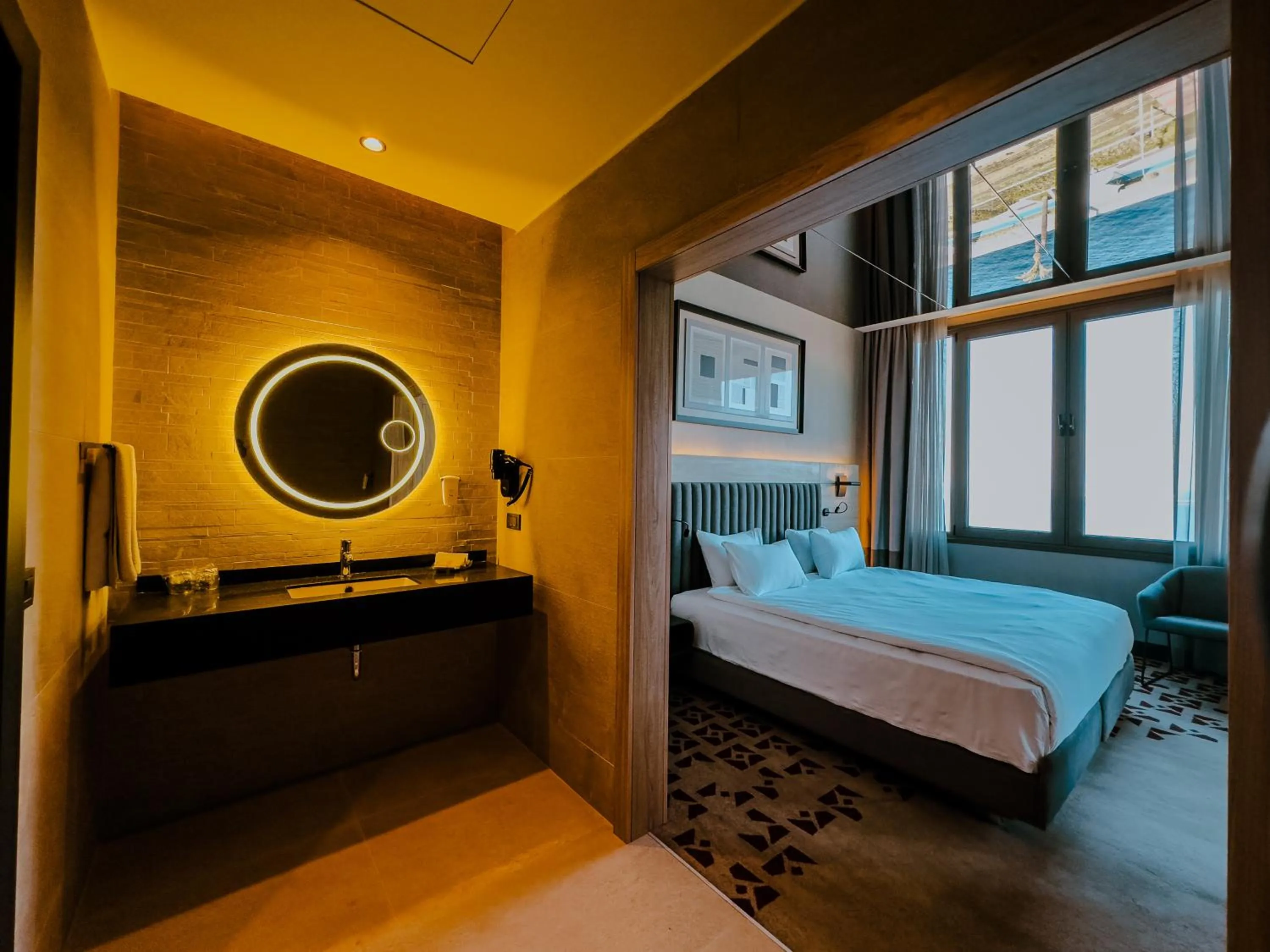 Bed in Best Western Plus Hotel Konak