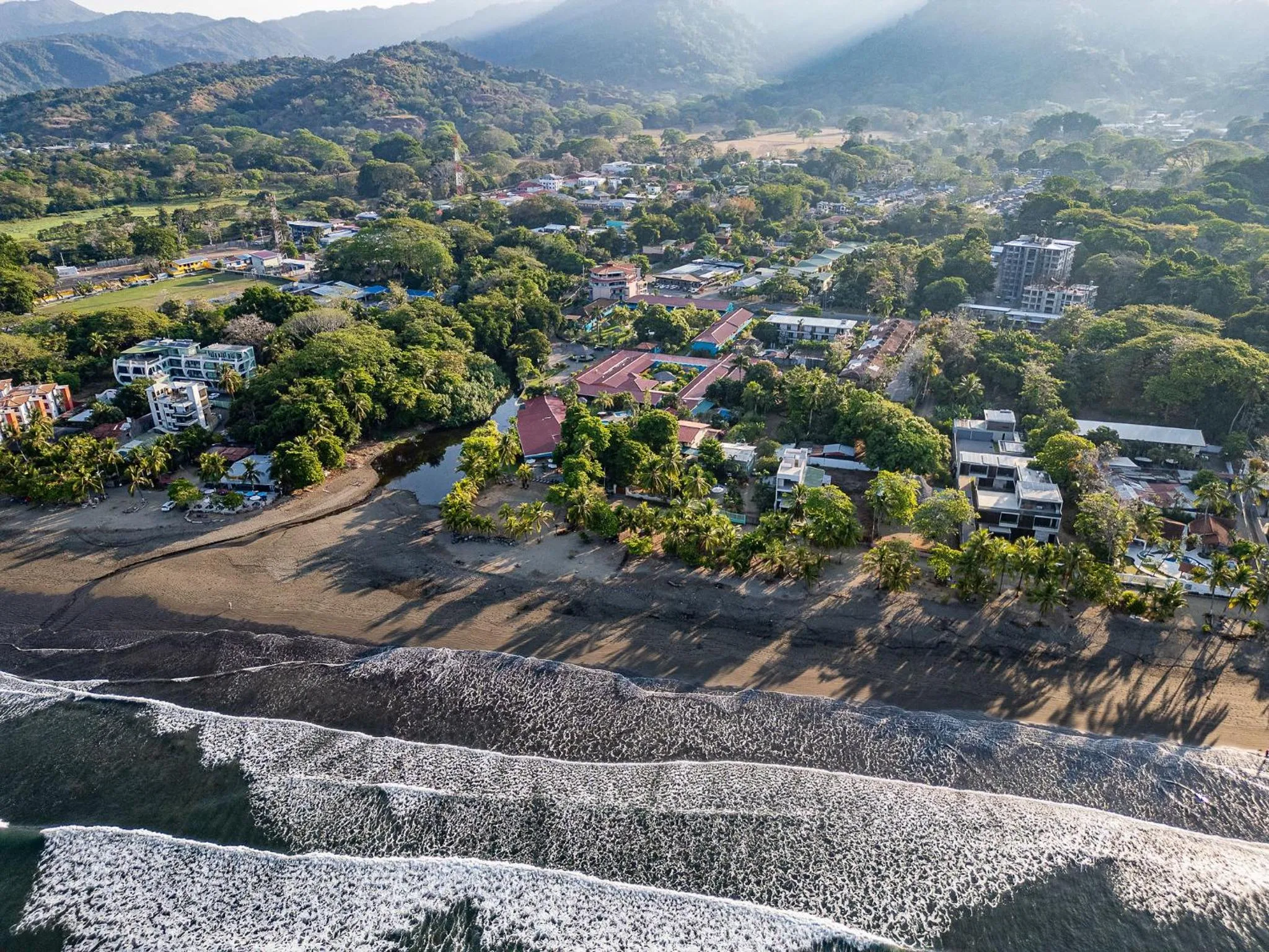 Beach Break Resort & CR Surf Camp