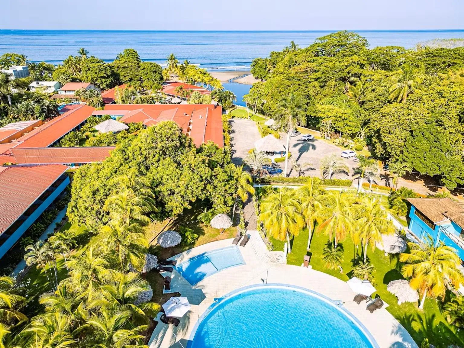 Beach Break Resort & CR Surf Camp