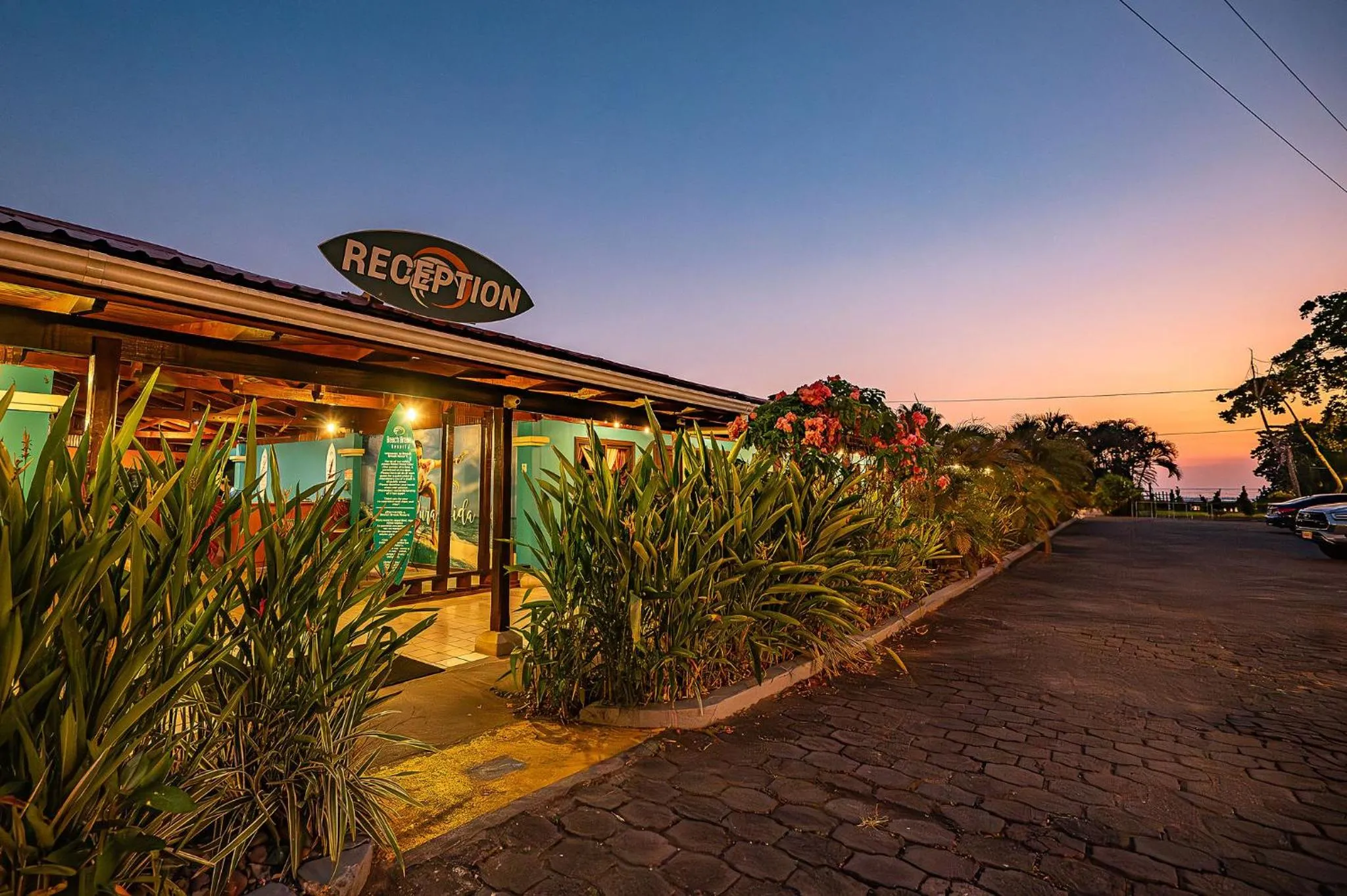 Beach Break Resort & CR Surf Camp