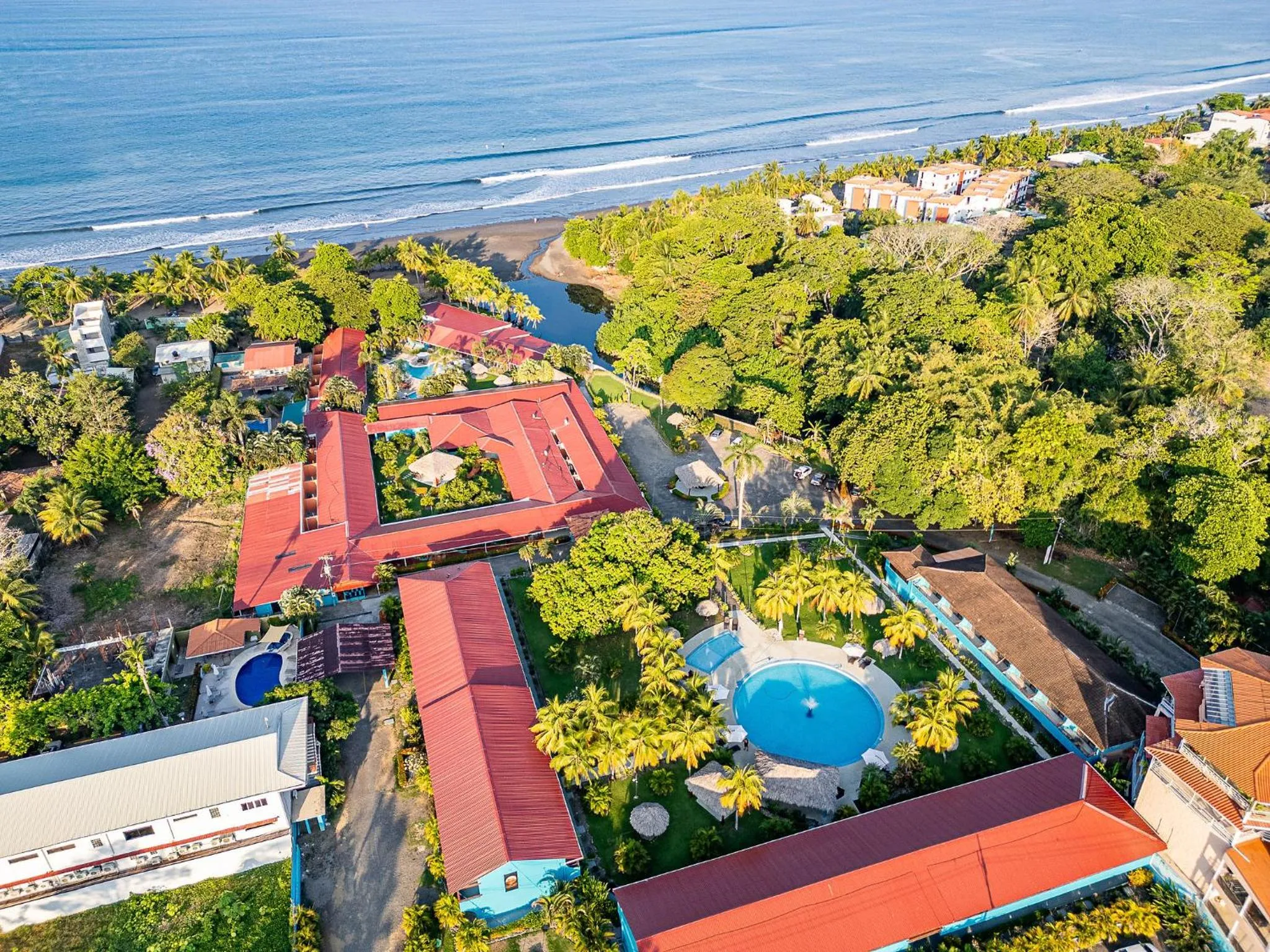 Beach Break Resort & CR Surf Camp