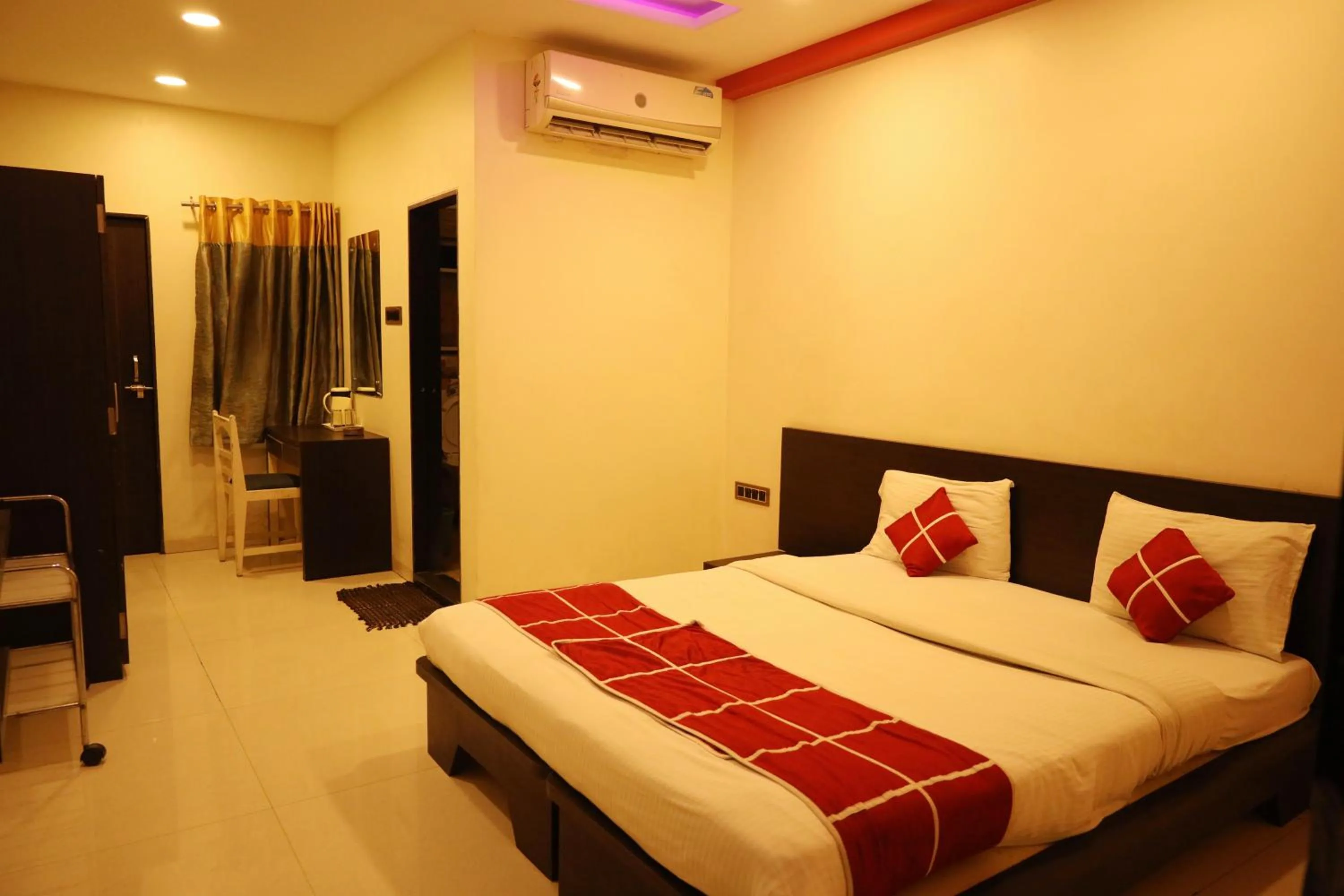 Bed in Hotel Sparkling Pearl