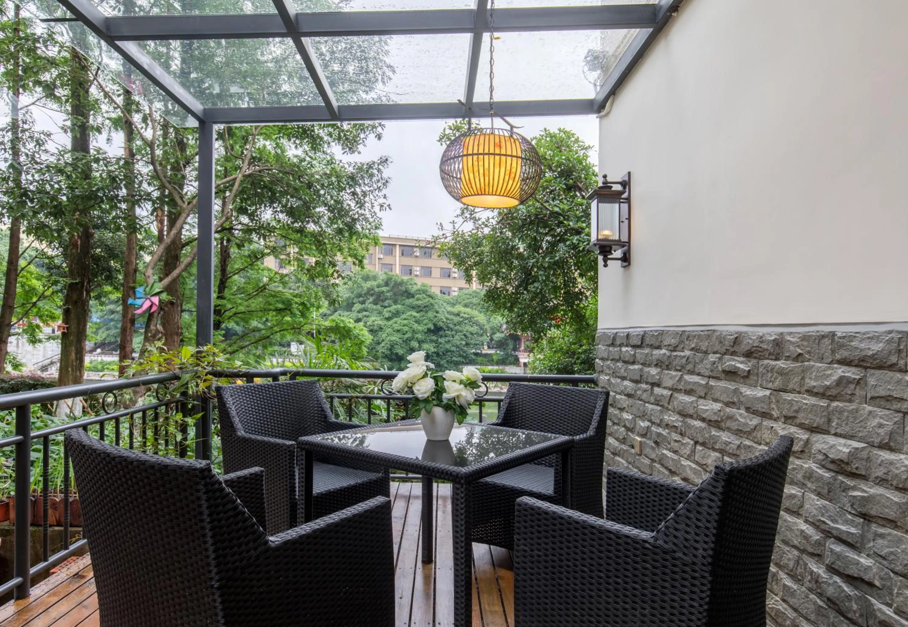 Garden view in Riverside Inn Guilin Central