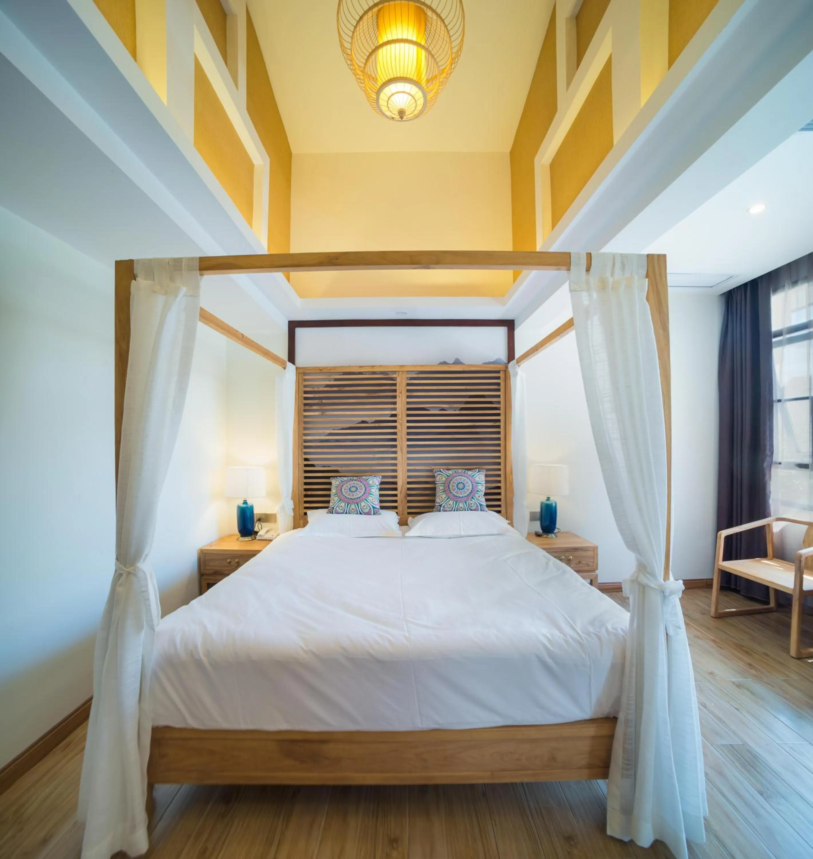 Bedroom, Bed in Riverside Inn Guilin Central