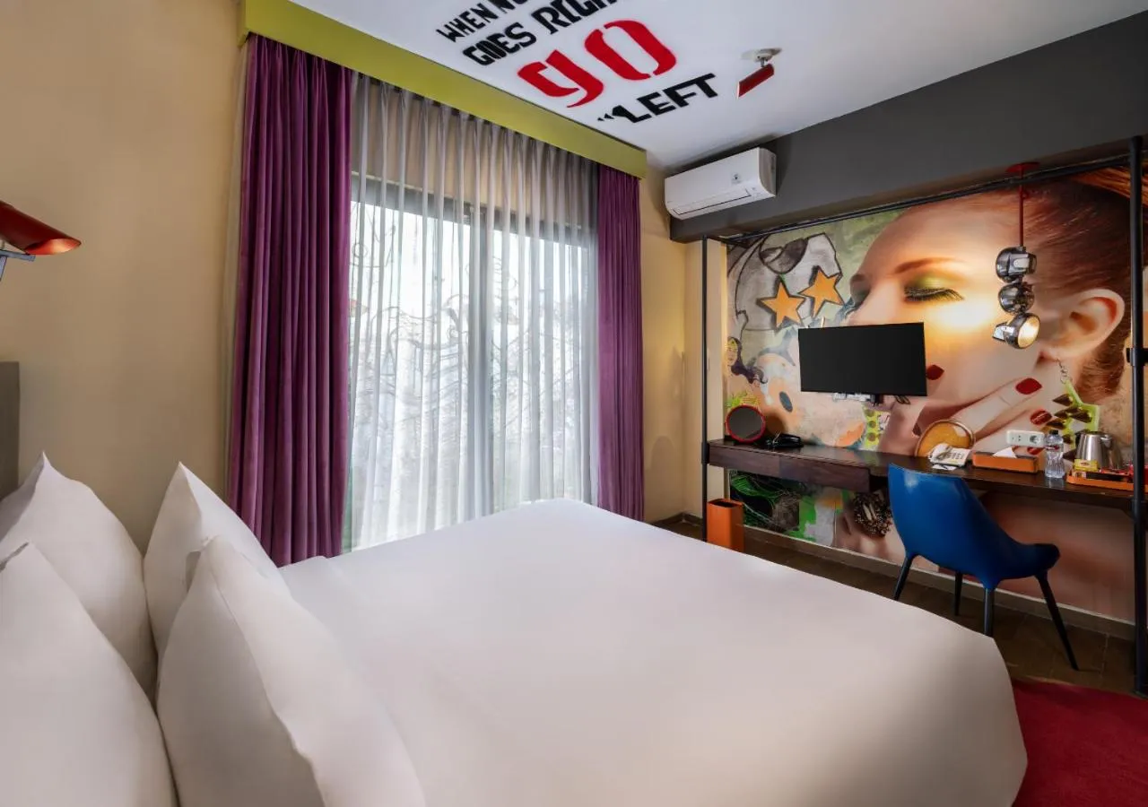 Bedroom, Bed in Viva Dash Hotel Seminyak