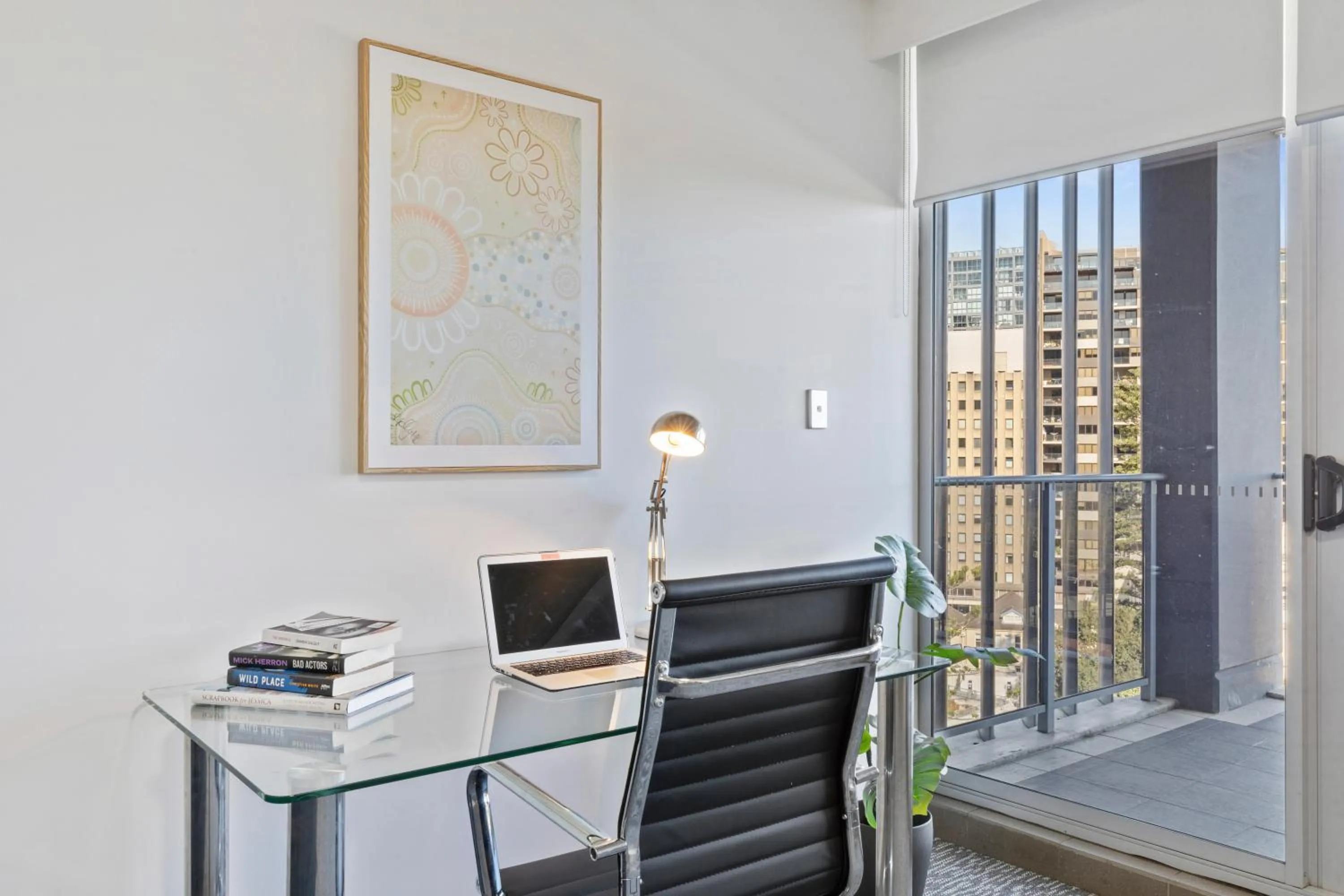 hair dresser in AAN Apartments North Sydney