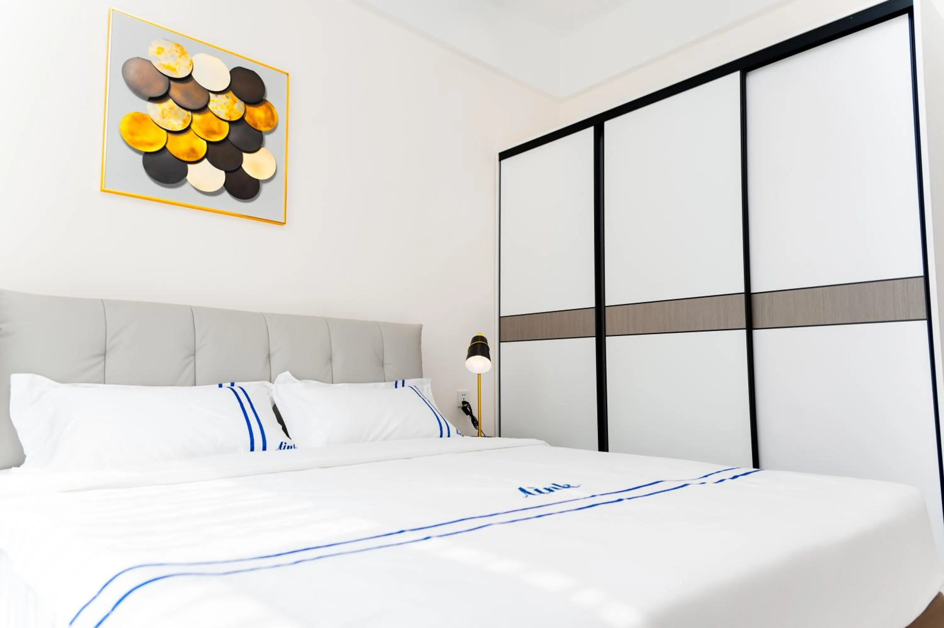 Bed in Greenland Apartment by Link