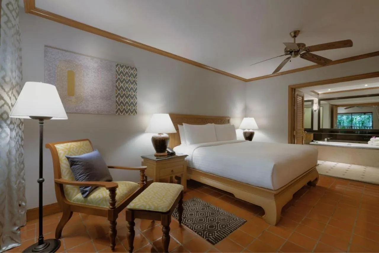 Bed in Marriotts Phuket Beach Club