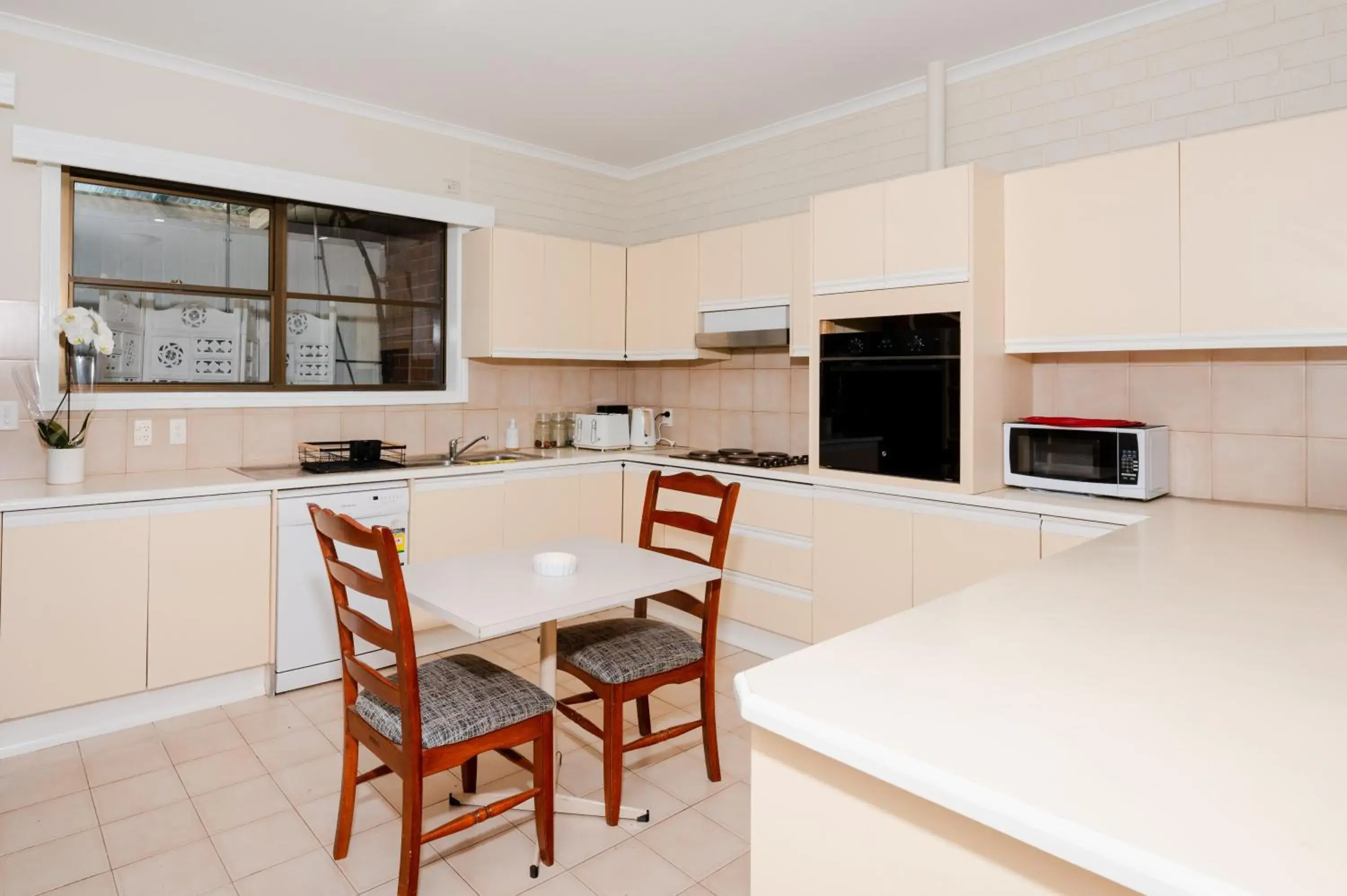 Villa in Bristol Hill Motor Inn Villa in Bristol Hill Motor Inn