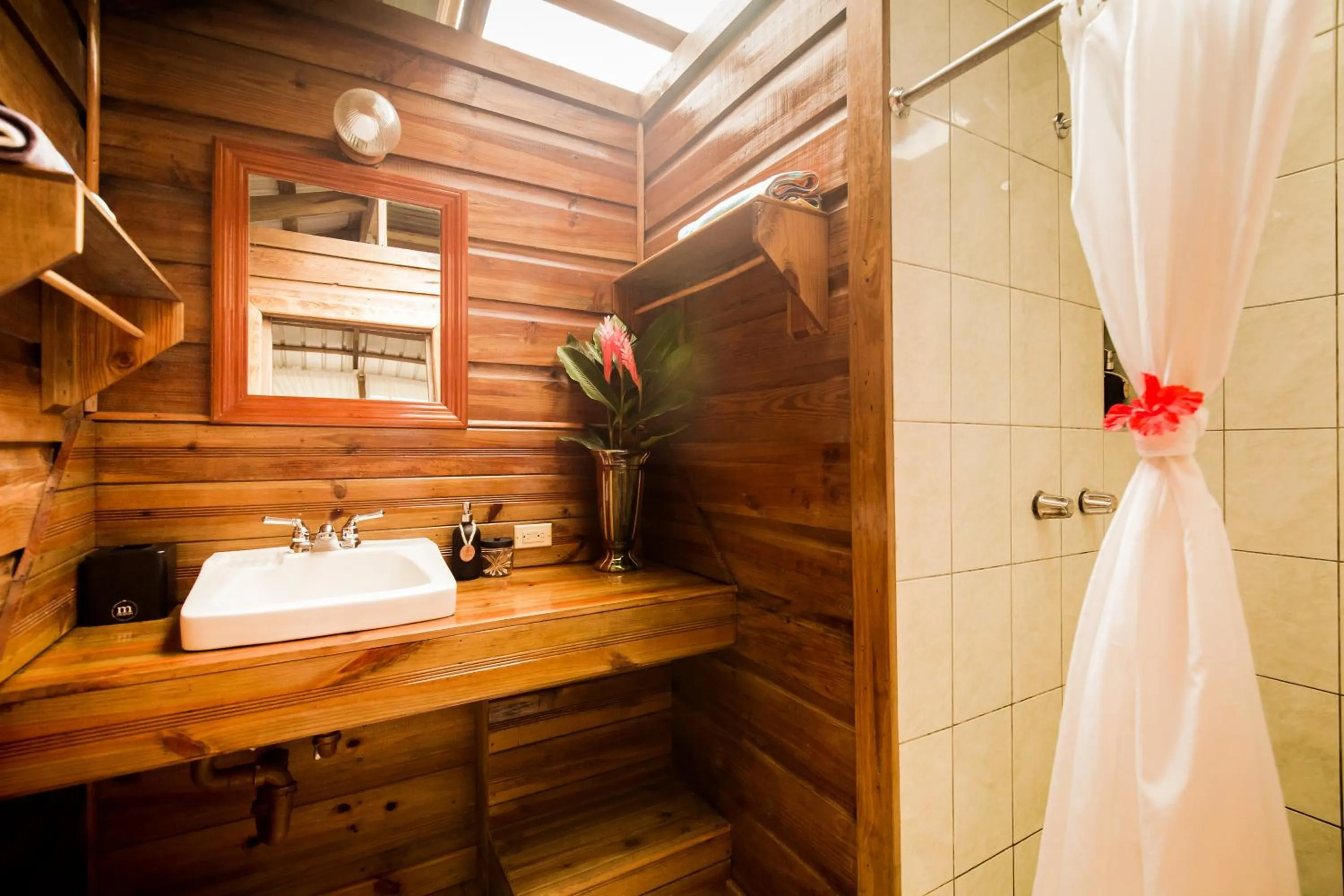 Bathroom in Jaguar Creek