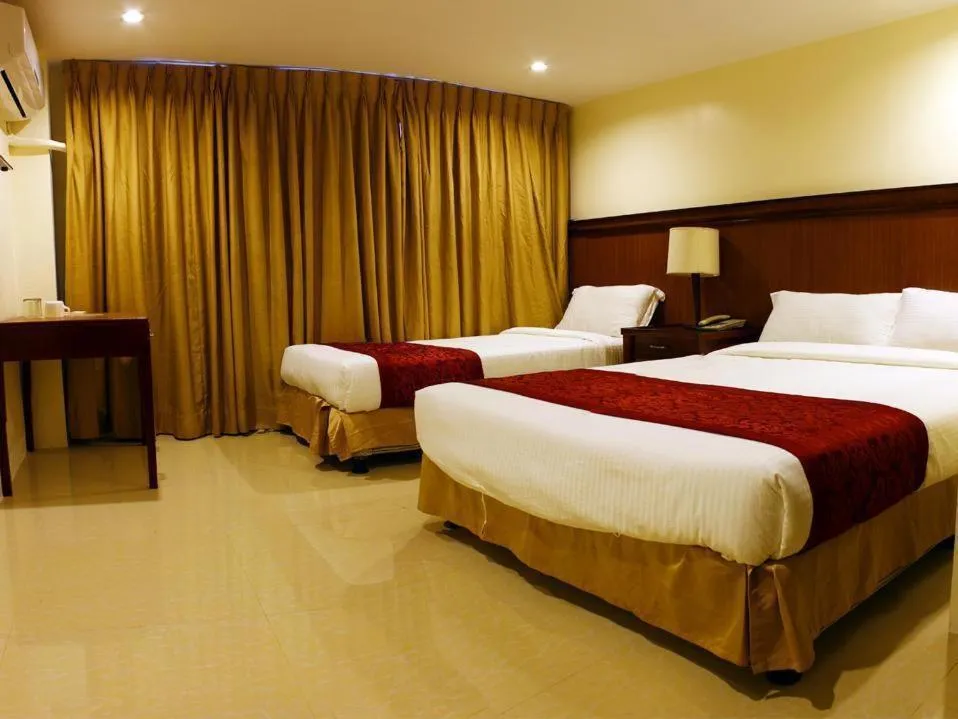 Bed in Chinatown Lai Lai Hotel Inc