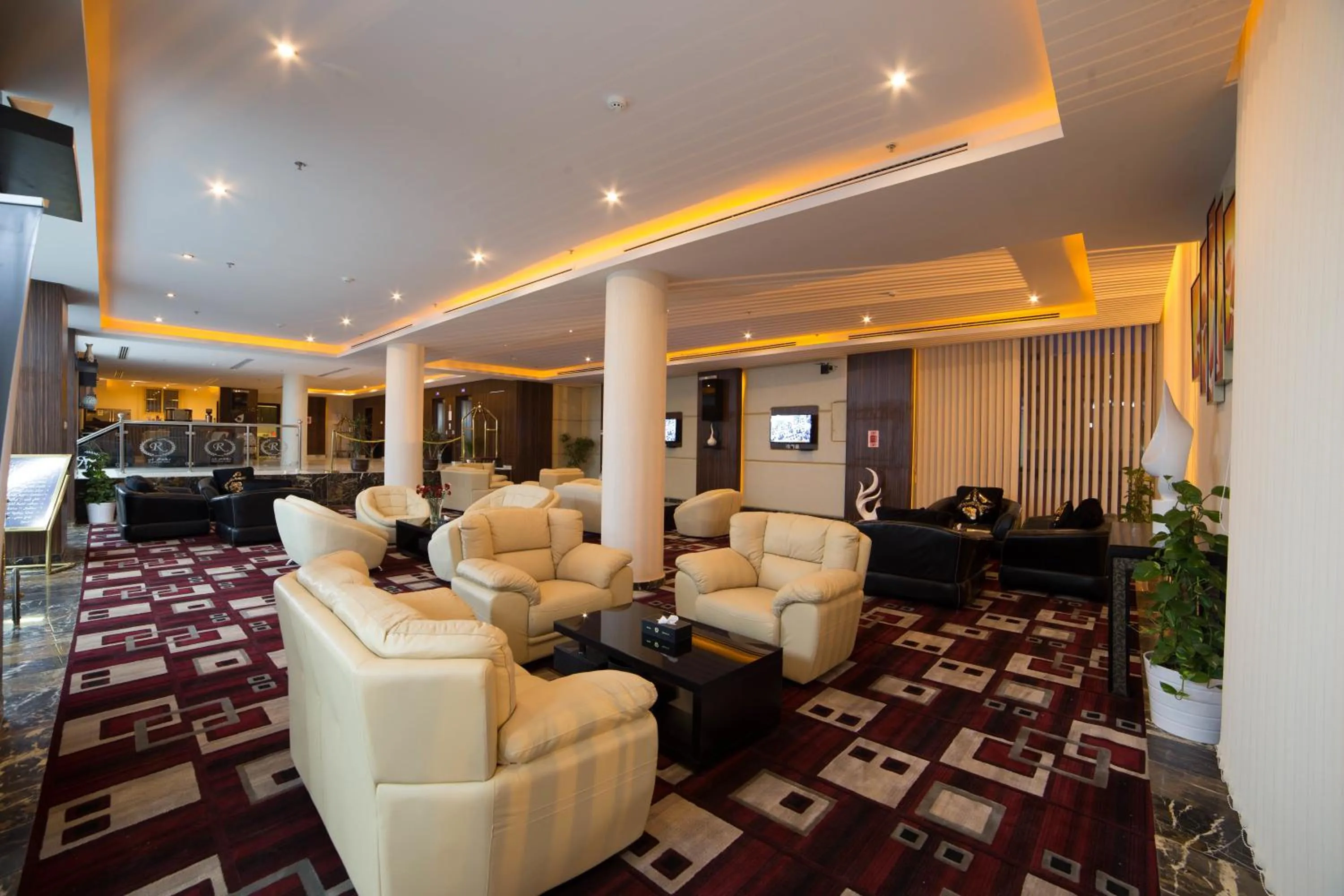 Lobby or reception in Raoum Inn Hotel Apartments - Buraydah
