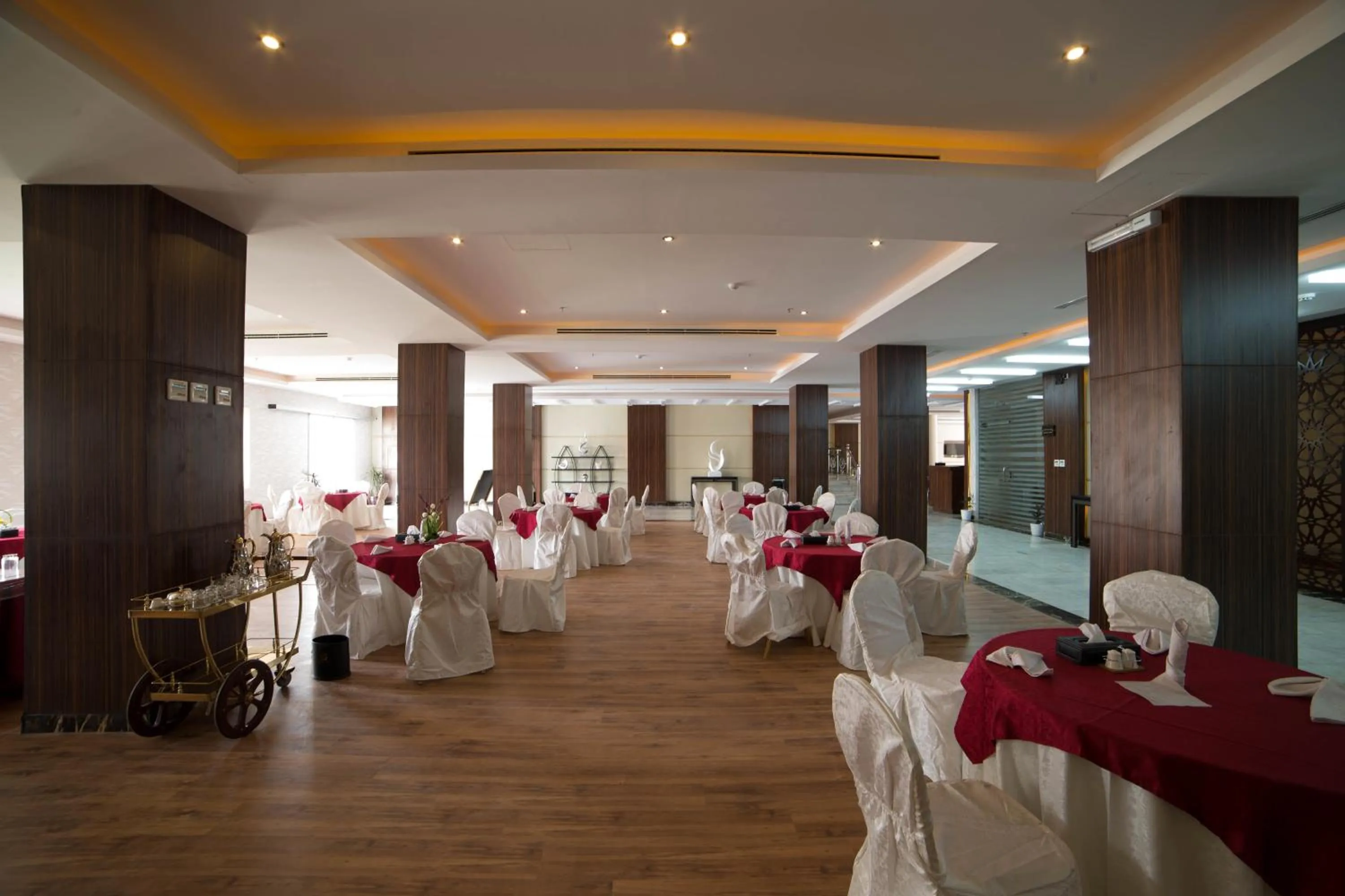 Restaurant/places to eat in Raoum Inn Hotel Apartments - Buraydah