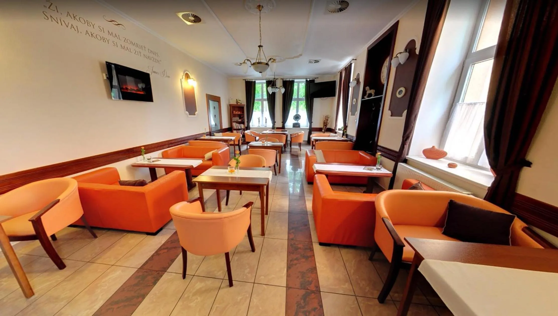 Lounge or bar in Garni Hotel Tatramonti