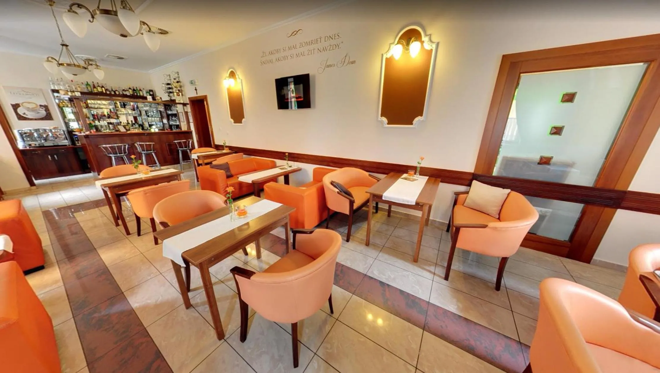 Lounge or bar in Garni Hotel Tatramonti