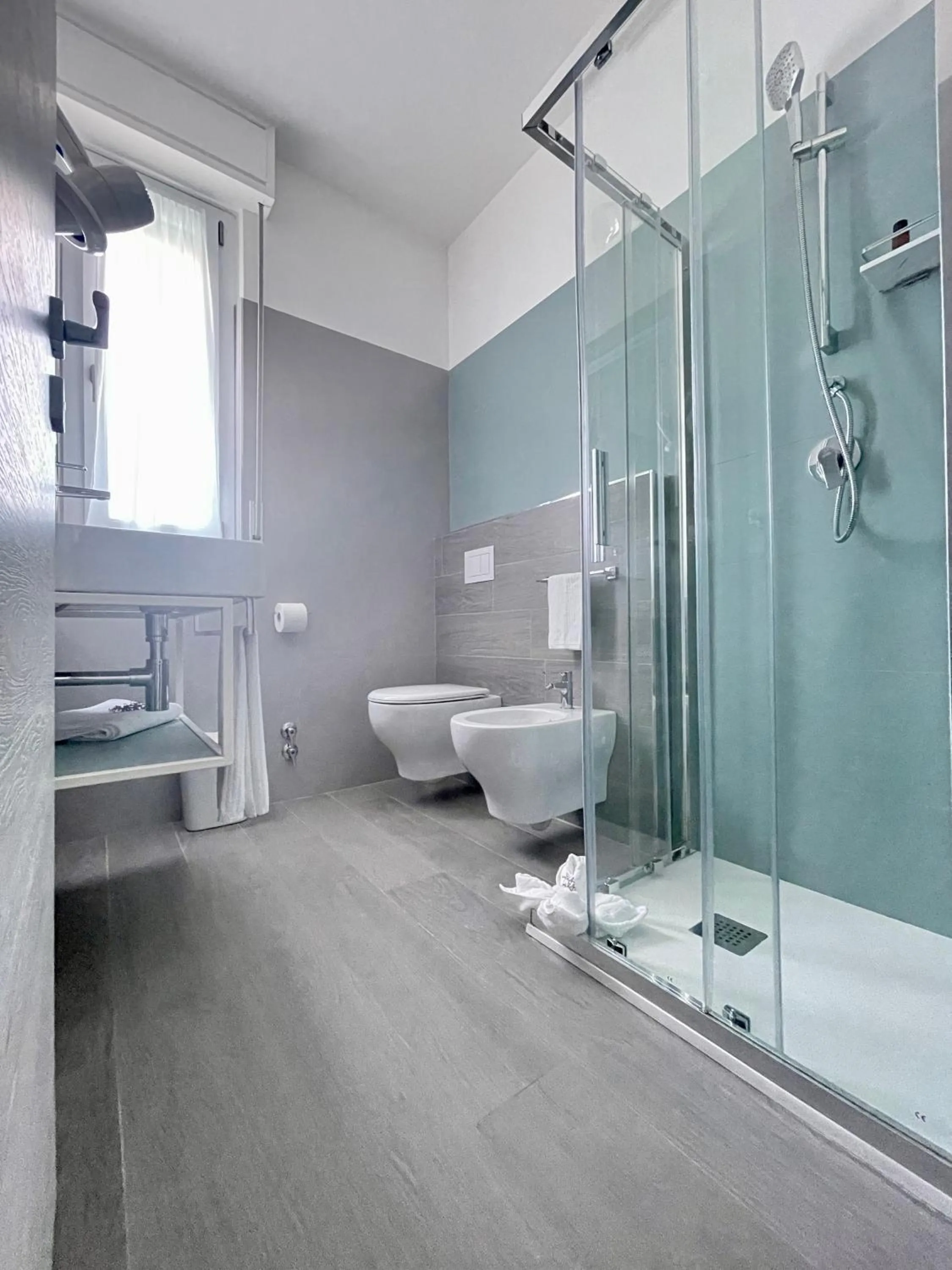 Bathroom in Hotel Continental