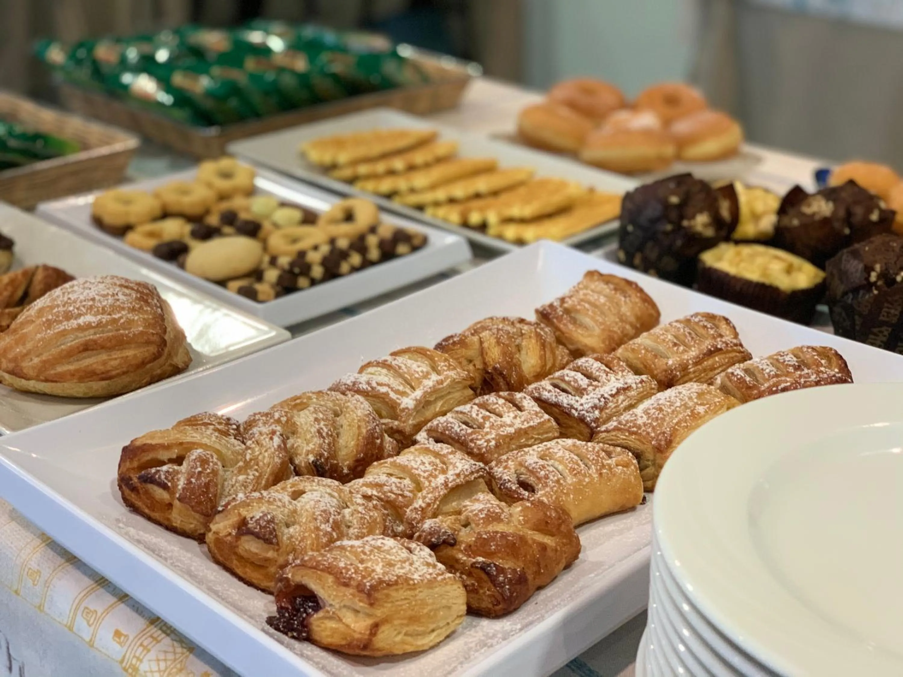 Breakfast in Hotel Continental