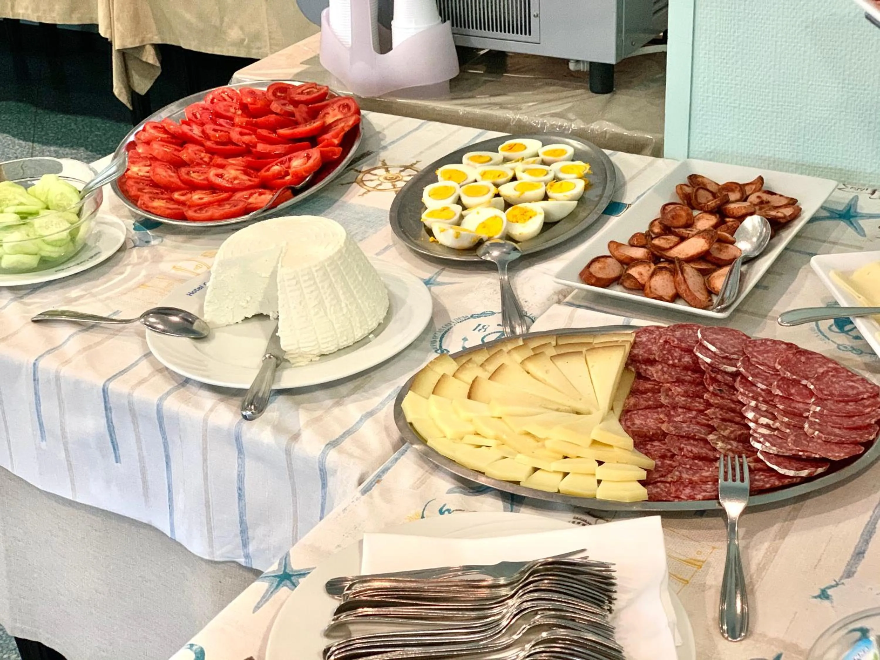 Buffet breakfast in Hotel Continental