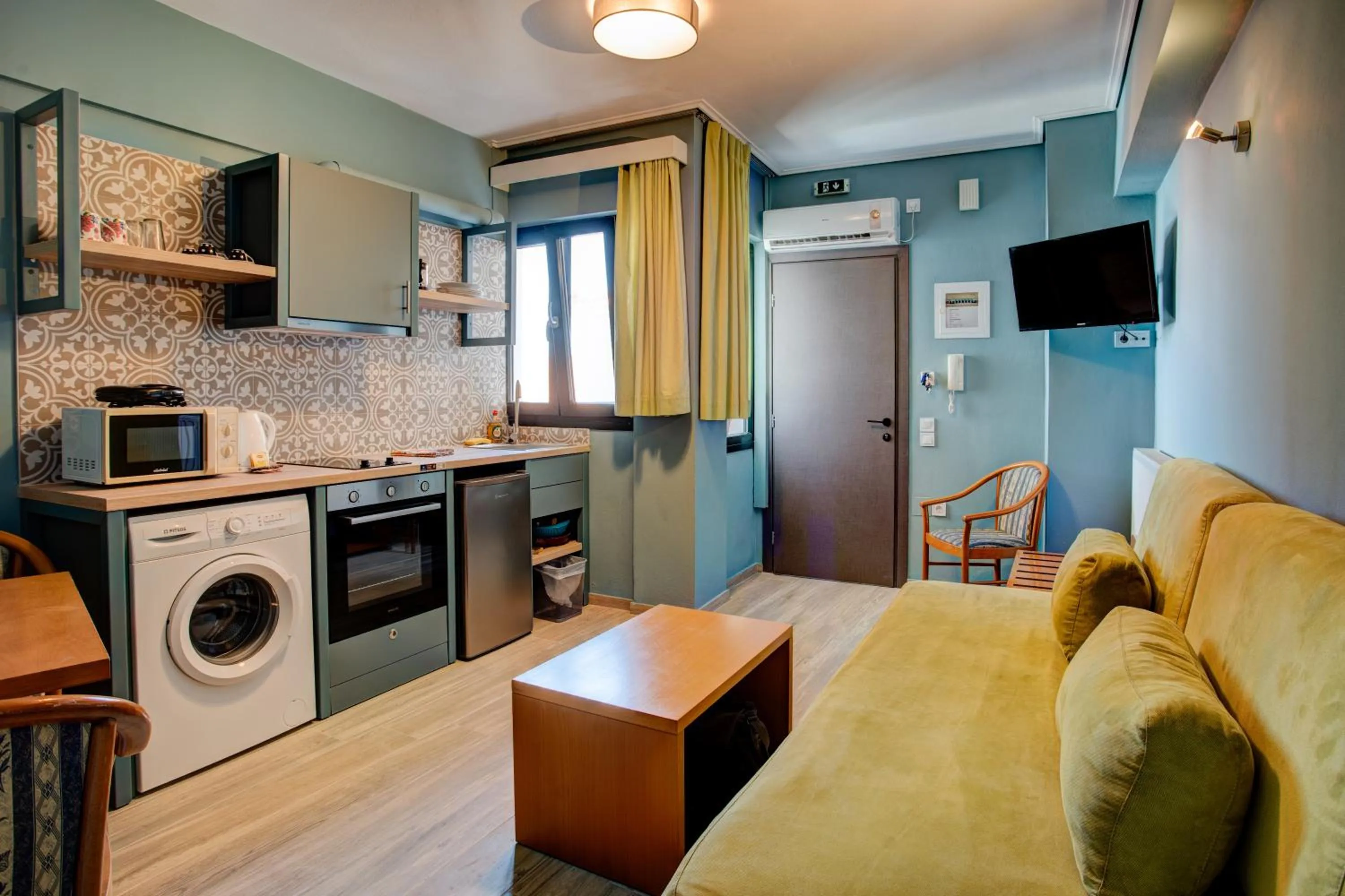 TV and multimedia in Heliotrope The Studios