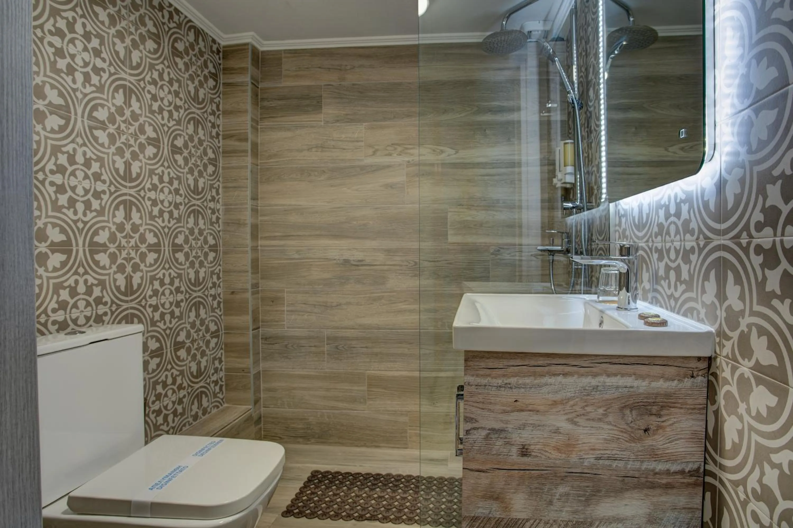 Shower in Heliotrope The Studios