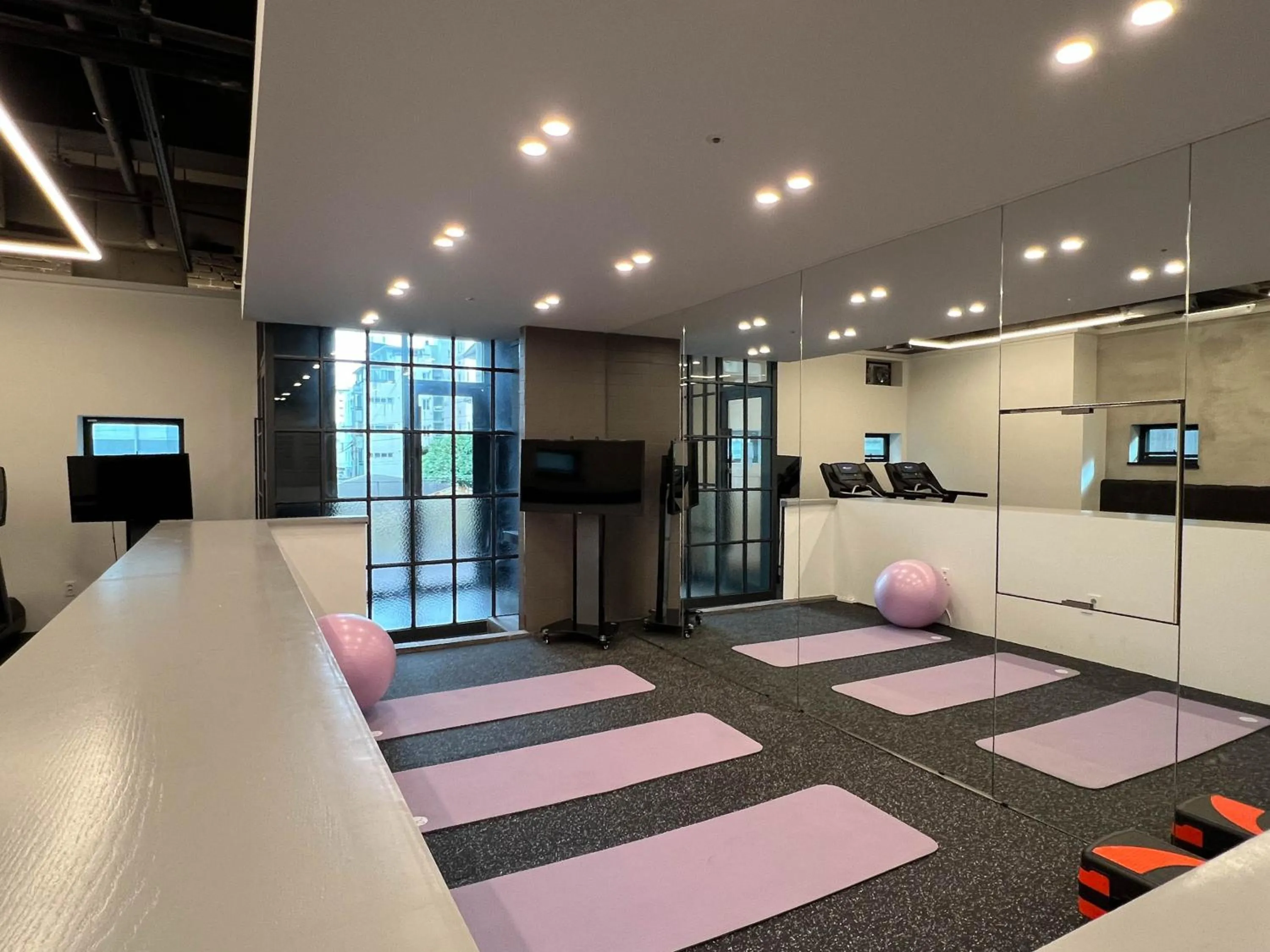 Fitness centre/facilities in Best Western Jeju Hotel