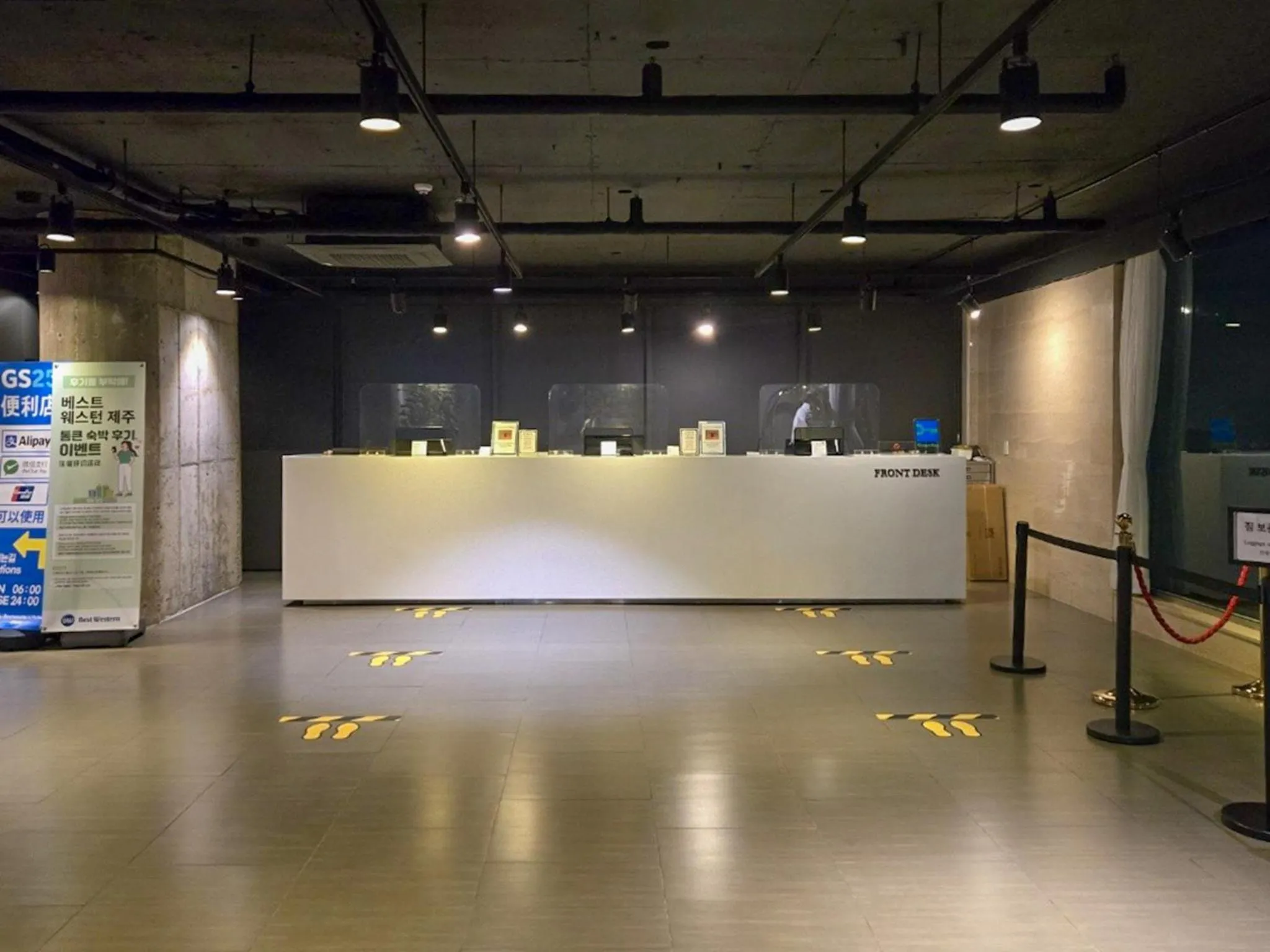 Lobby or reception in Best Western Jeju Hotel