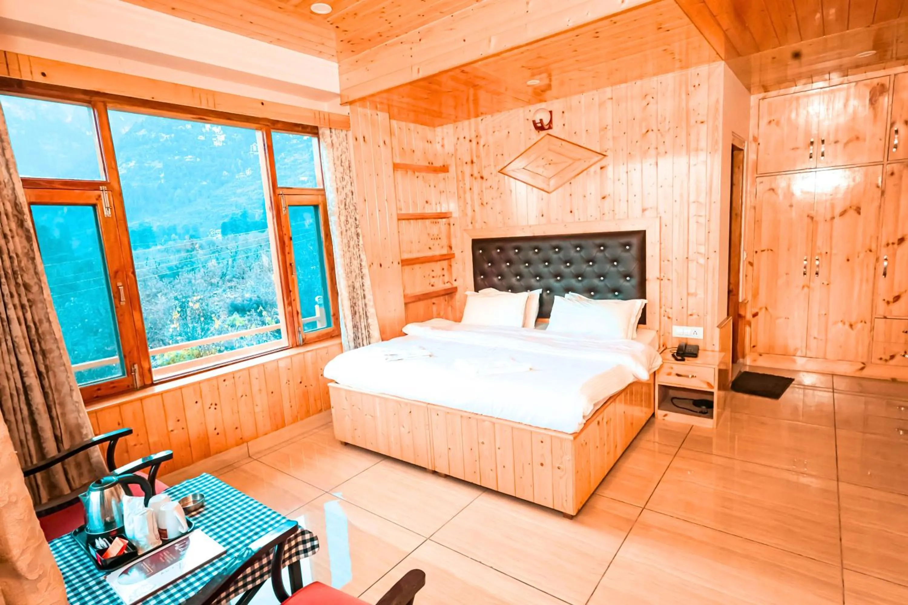 Bed in WANDER THRIVES INN By Ads Manali