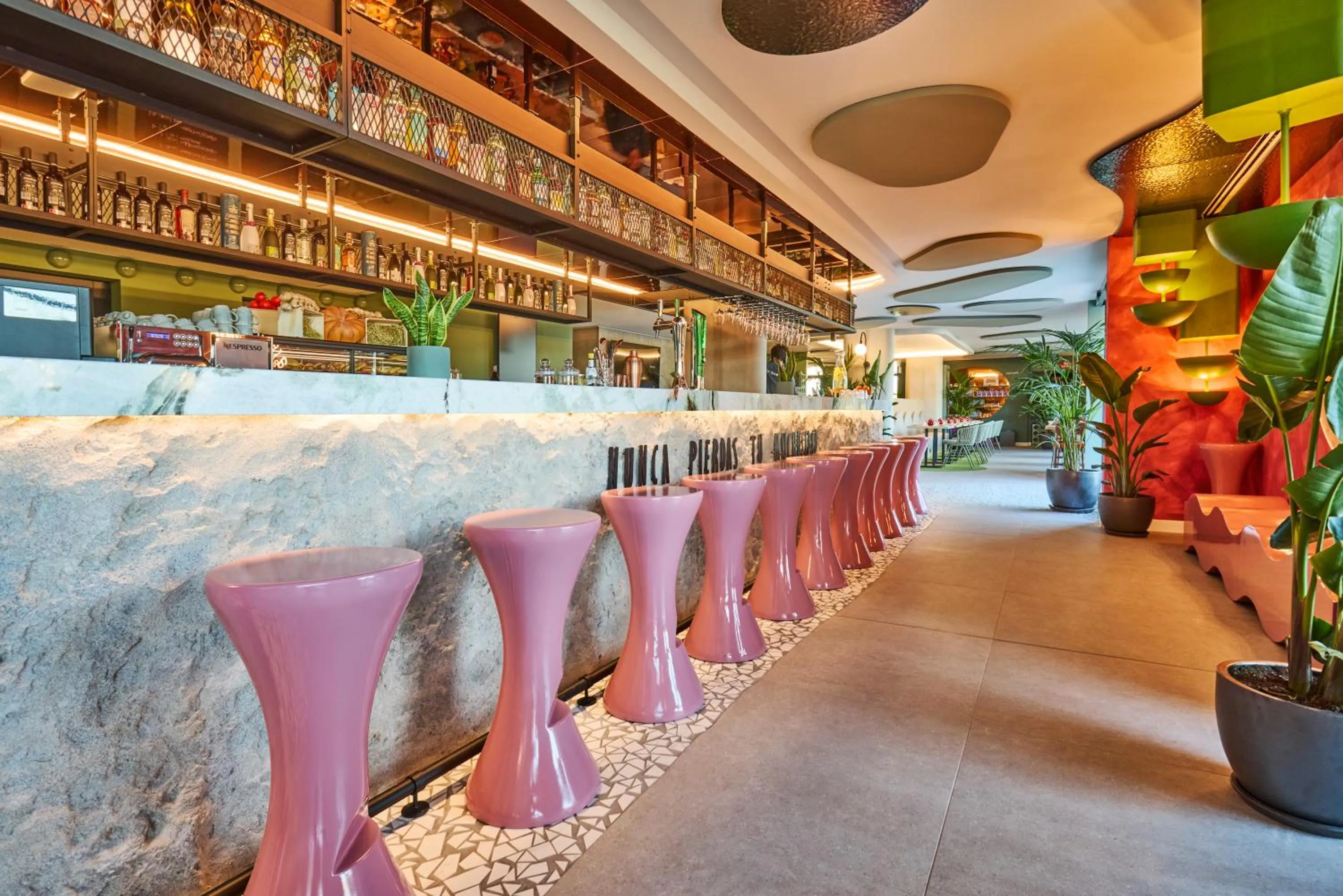 Lounge or bar in Ibis Styles Madrid Airport Valdebebas