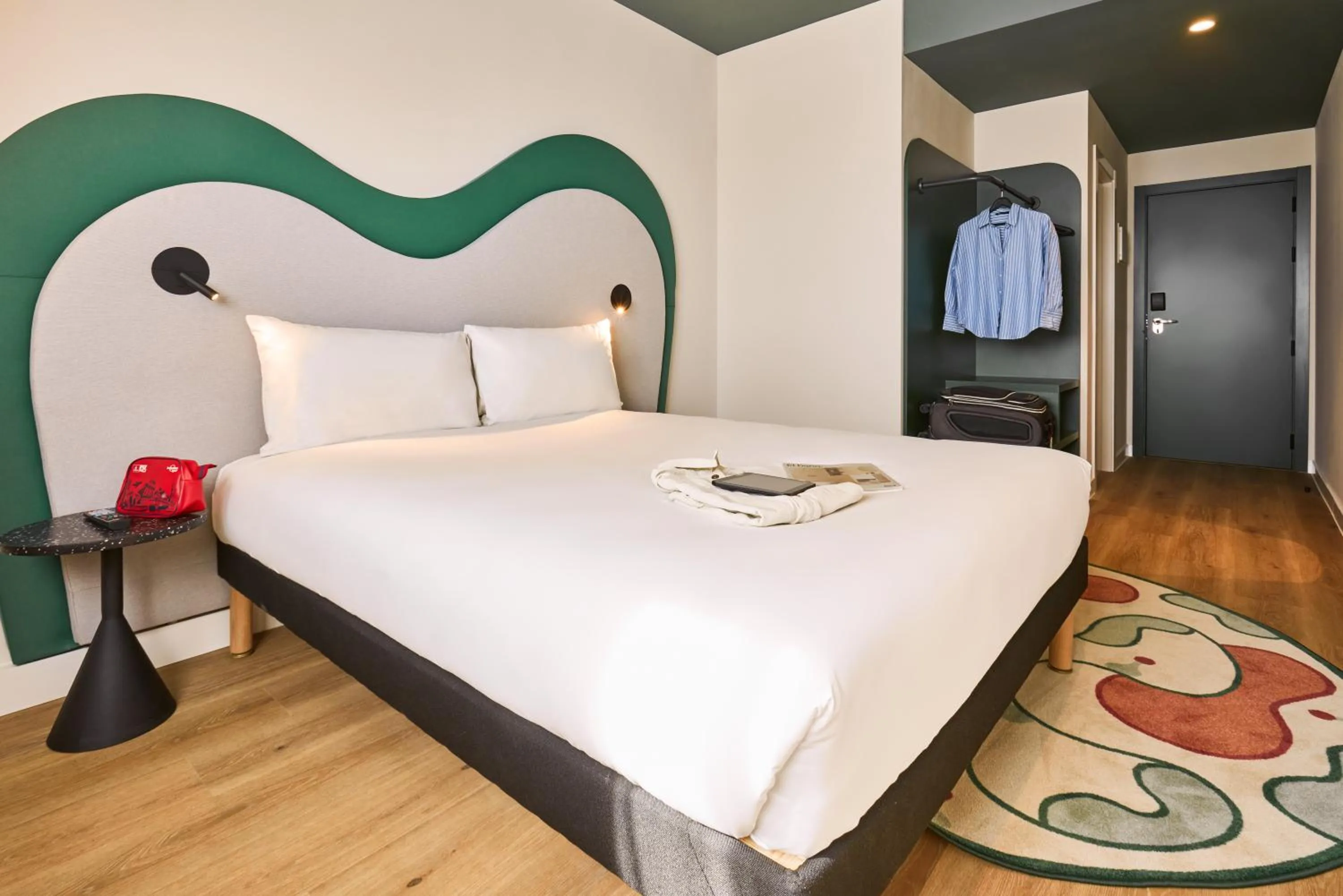 TV and multimedia, Bed in Ibis Styles Madrid Airport Valdebebas