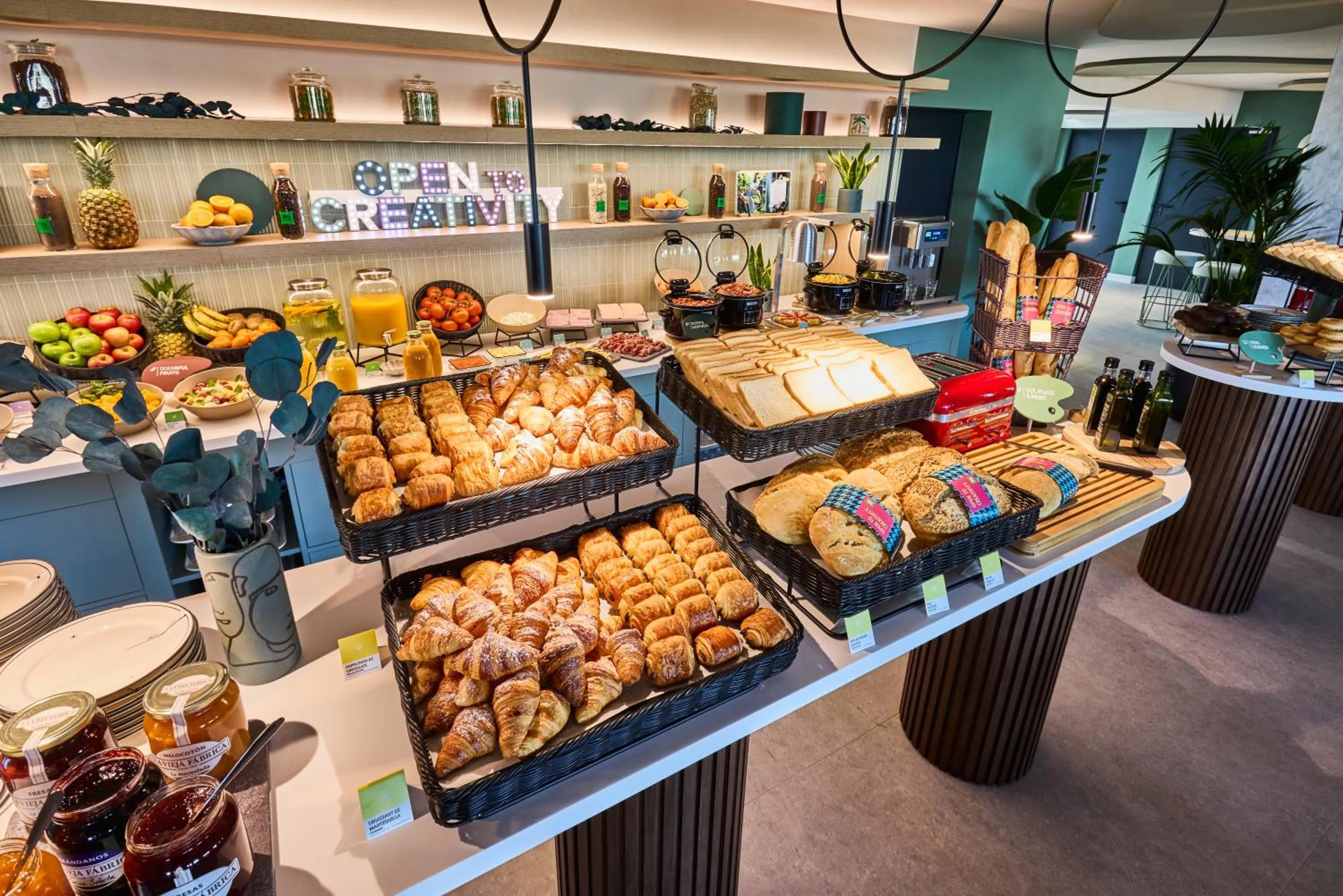 Breakfast in Ibis Styles Madrid Airport Valdebebas