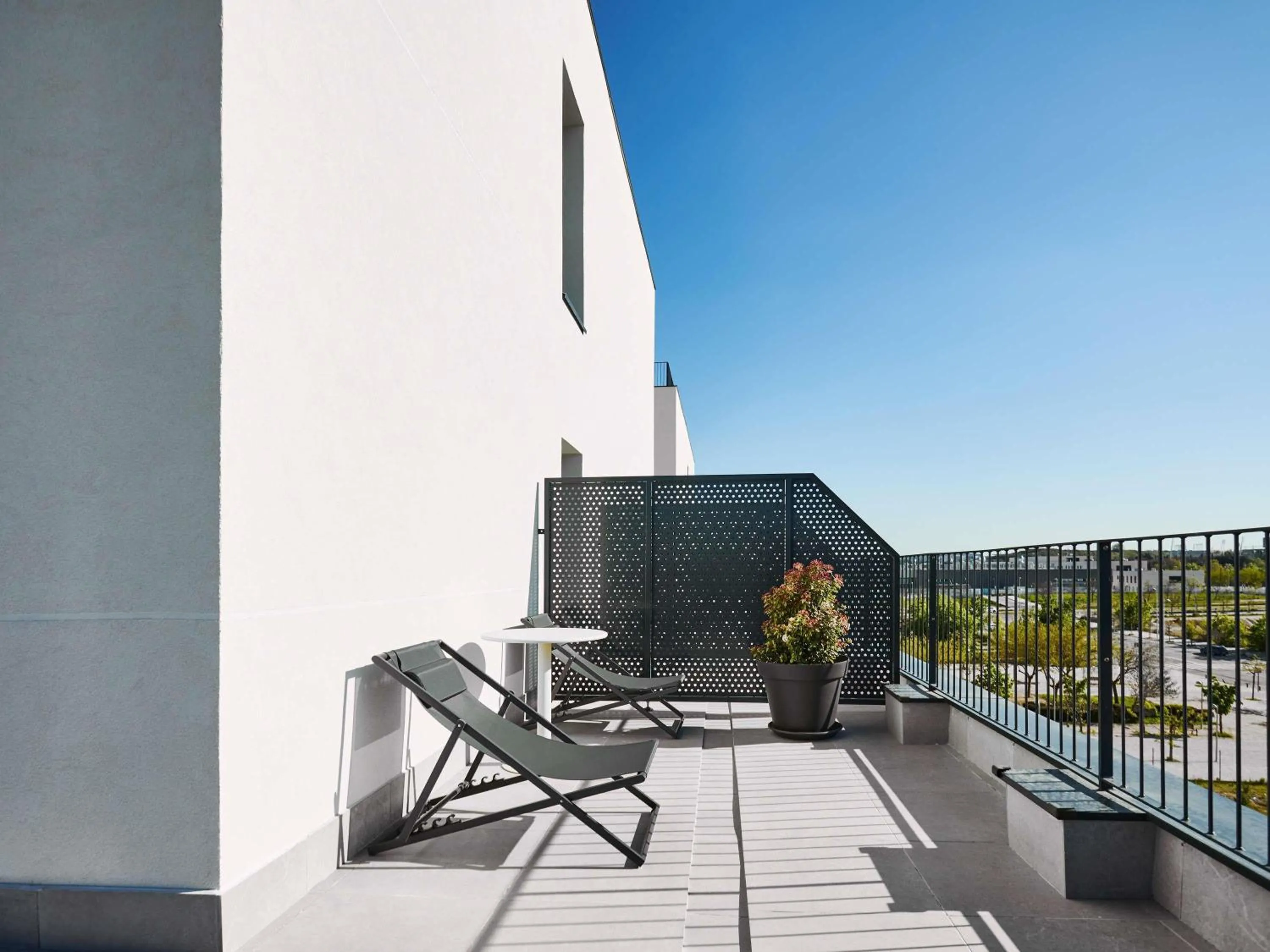 Bedroom in Ibis Styles Madrid Airport Valdebebas