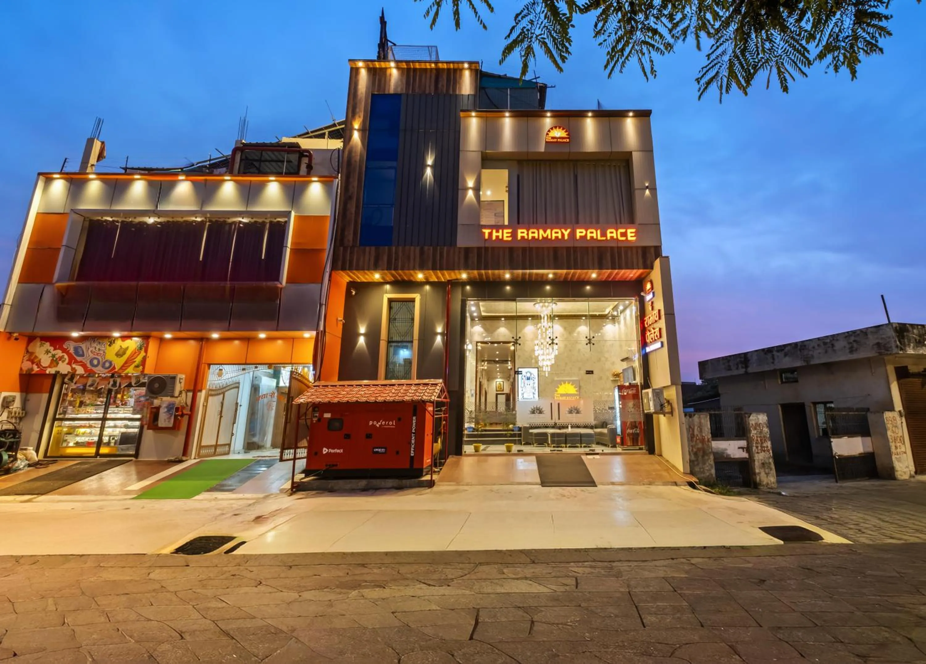 Hotel Ramay Palace