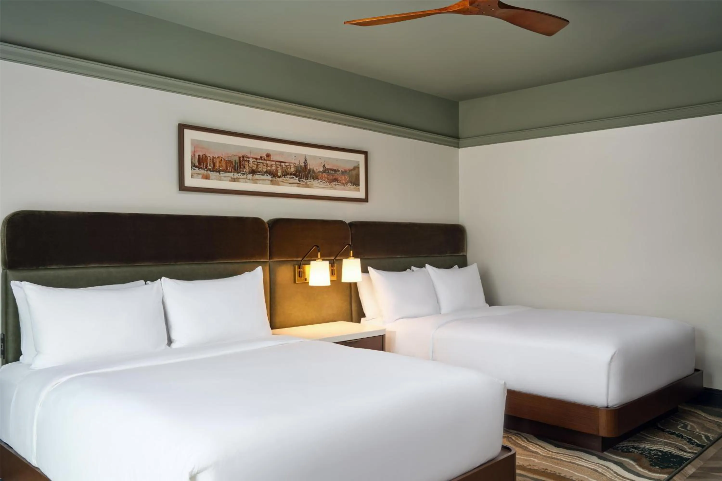 Bed in Tryon Riverfront Inn New Bern, Tapestry Collection By Hilton