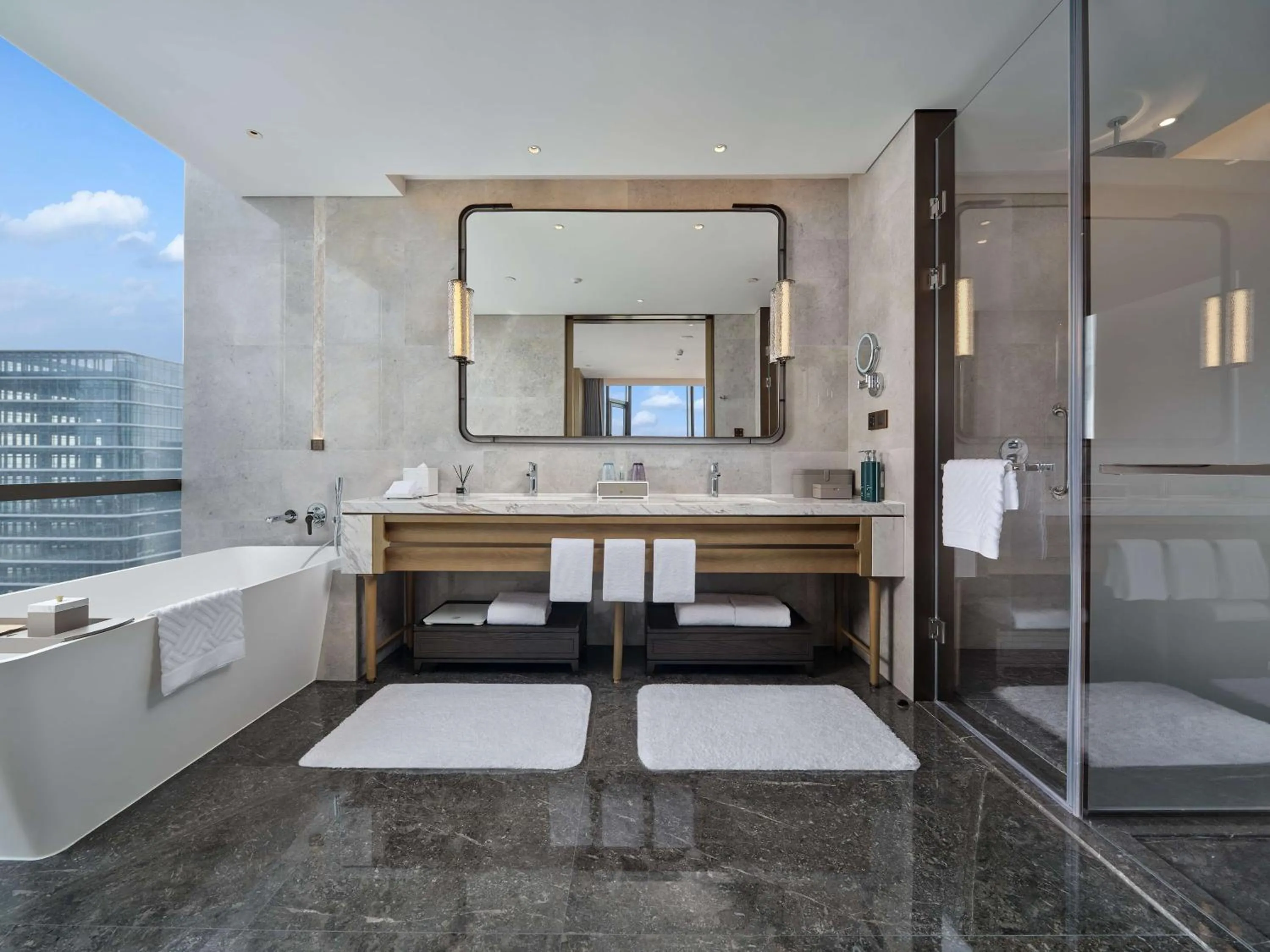 Bathroom in Hilton Jiashan