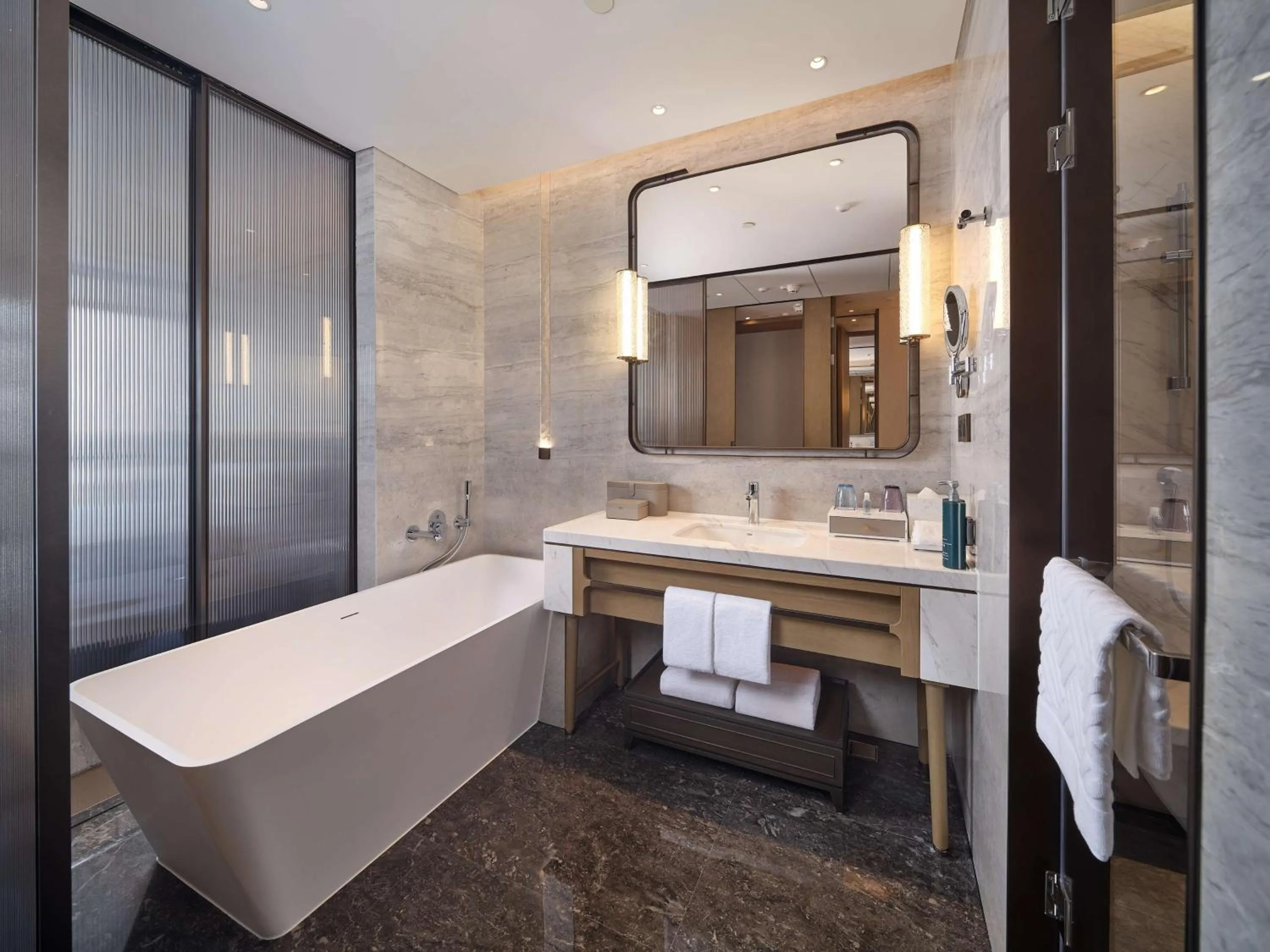 Bathroom in Hilton Jiashan