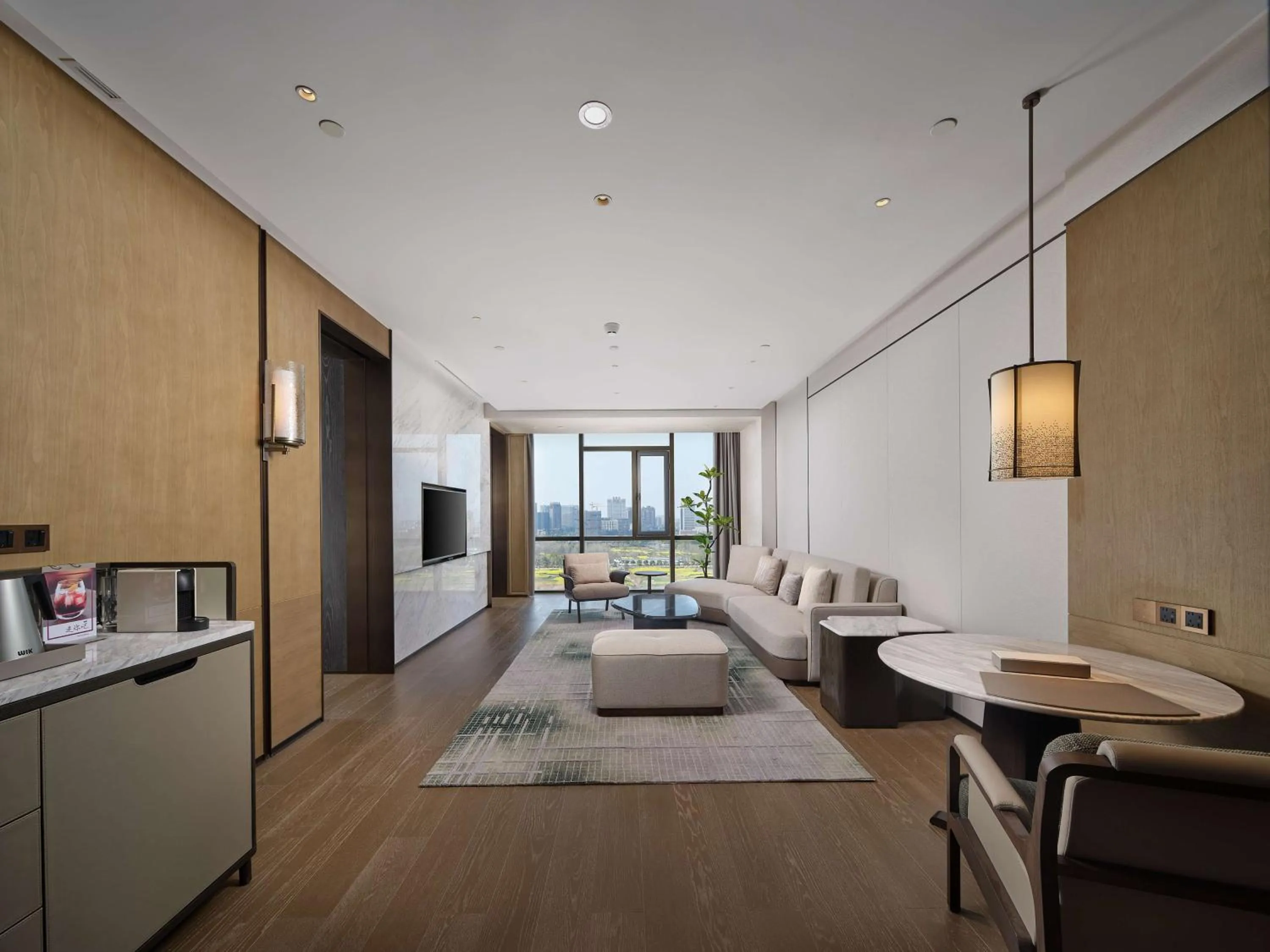 Living room, Bed in Hilton Jiashan