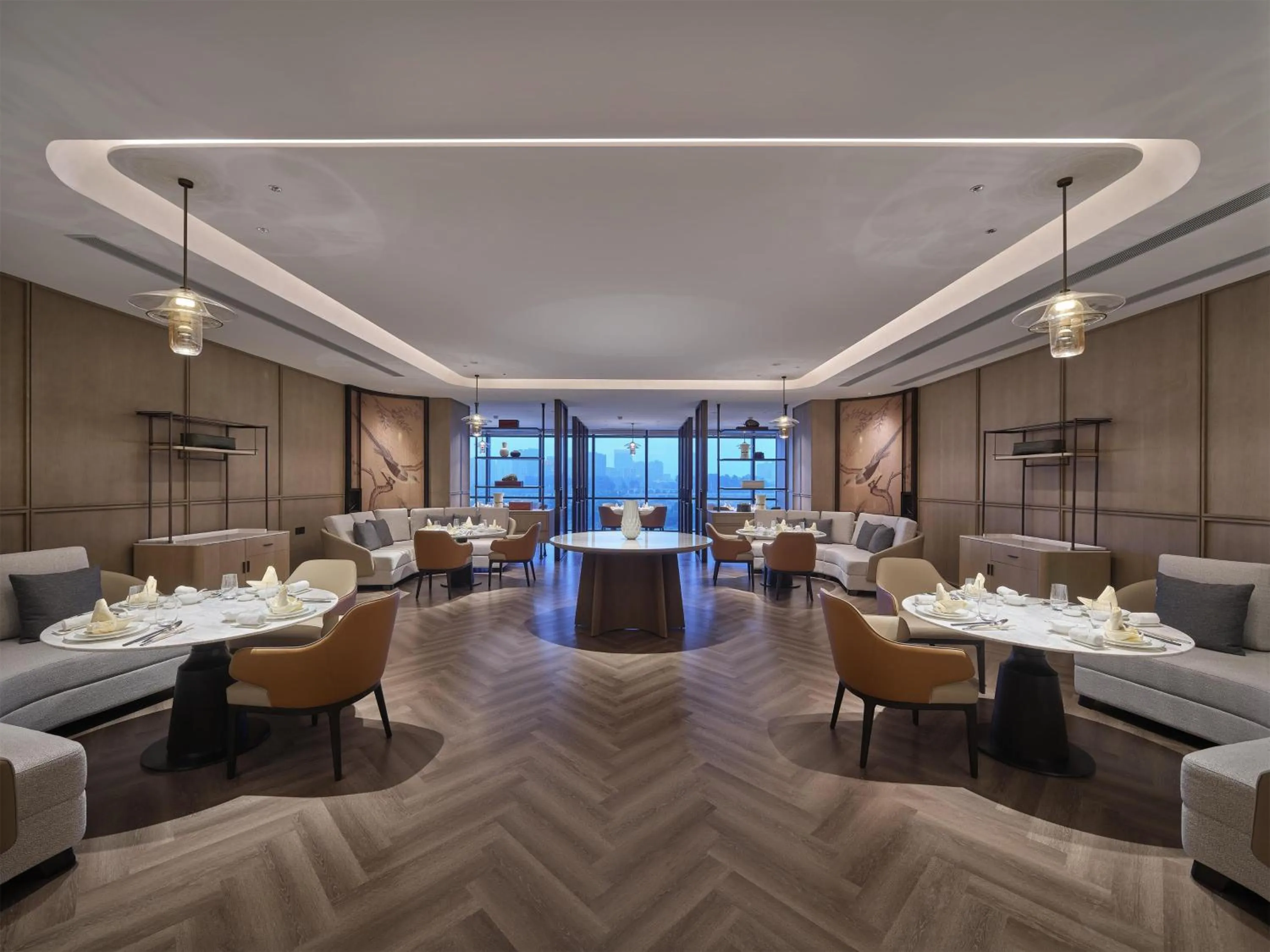 Restaurant/places to eat in Hilton Jiashan