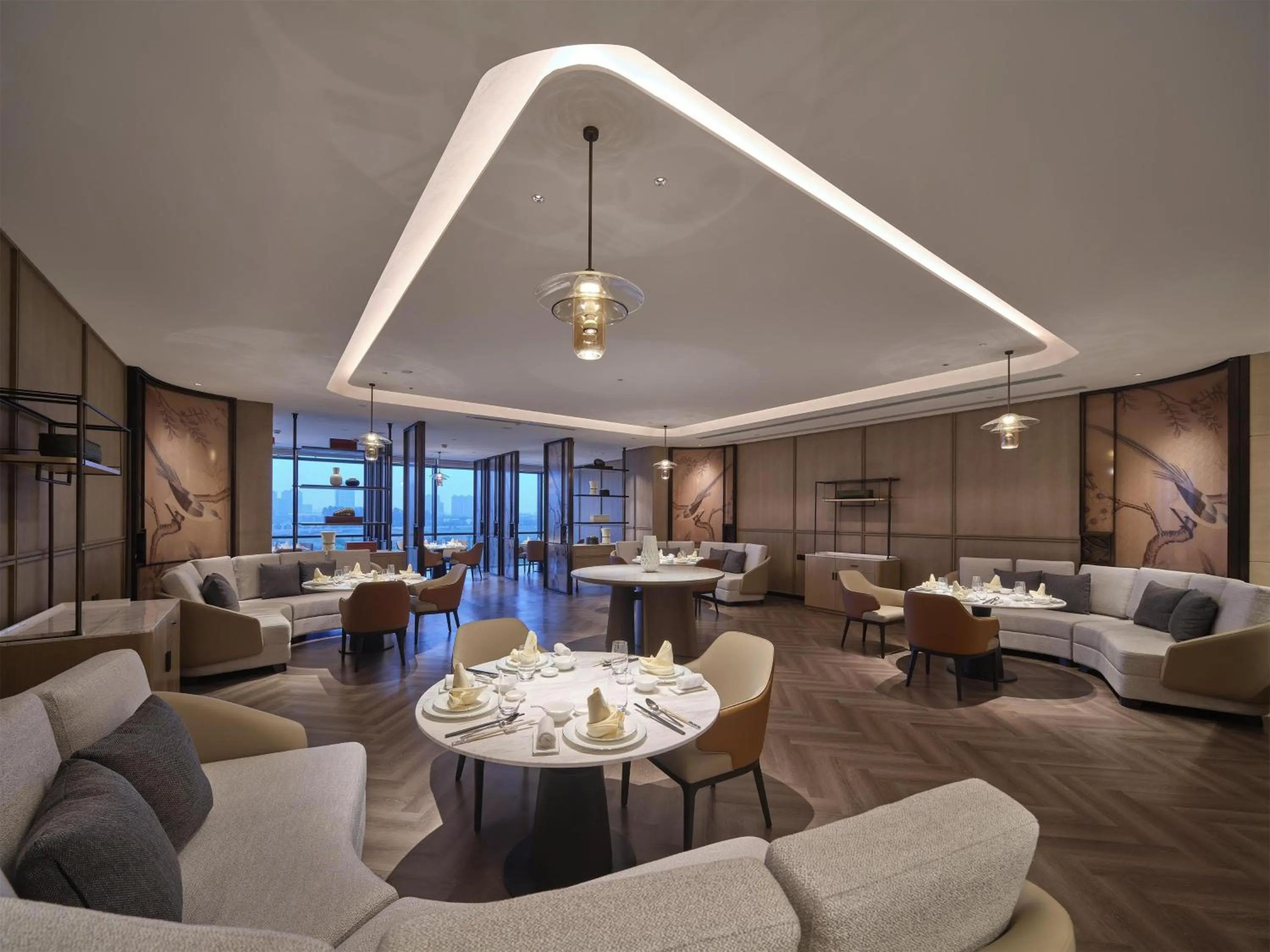 Restaurant/places to eat in Hilton Jiashan