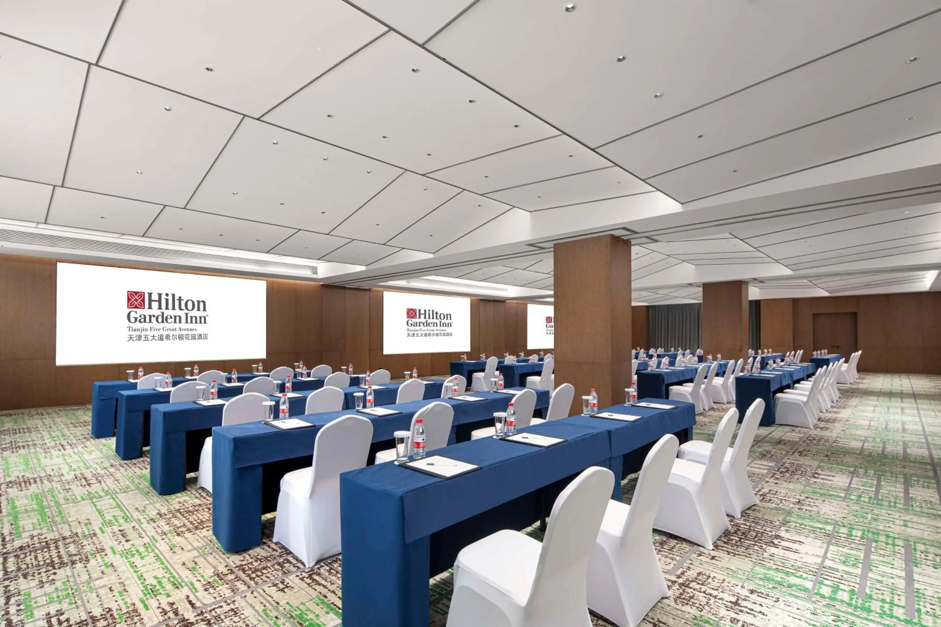 Meeting/conference room in Hilton Garden Inn Tianjin Five Great Avenues