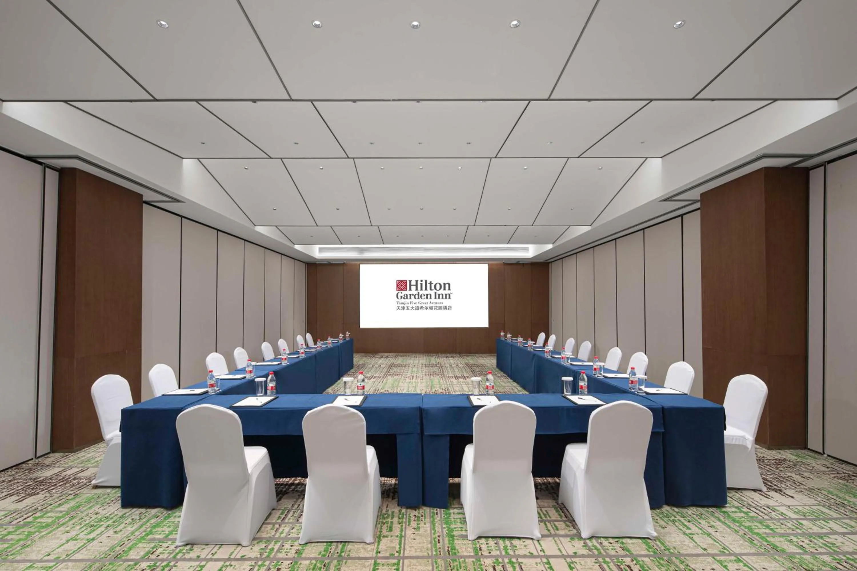 Meeting/conference room in Hilton Garden Inn Tianjin Five Great Avenues