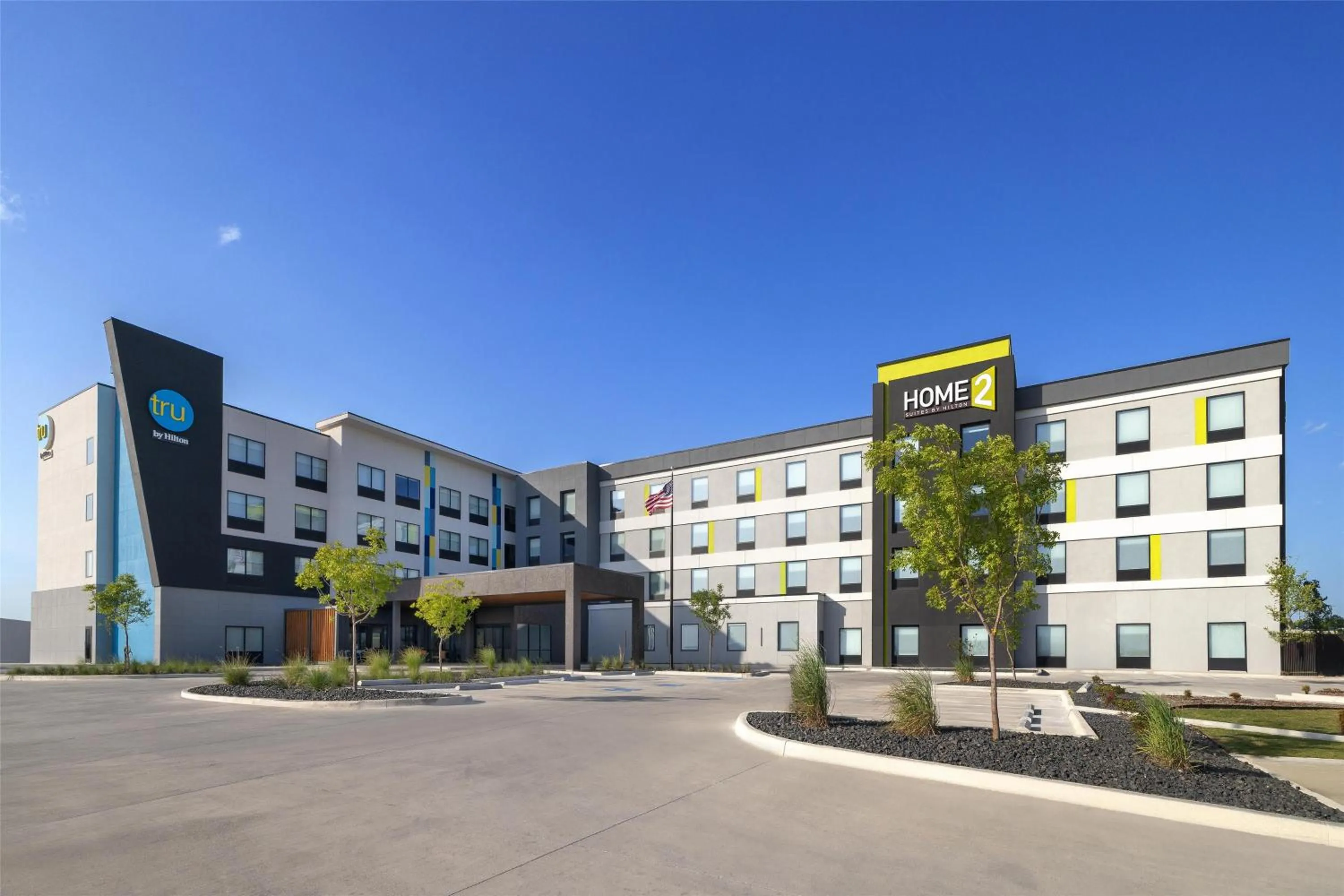 Property building in Tru By Hilton Fort Worth Lake Worth