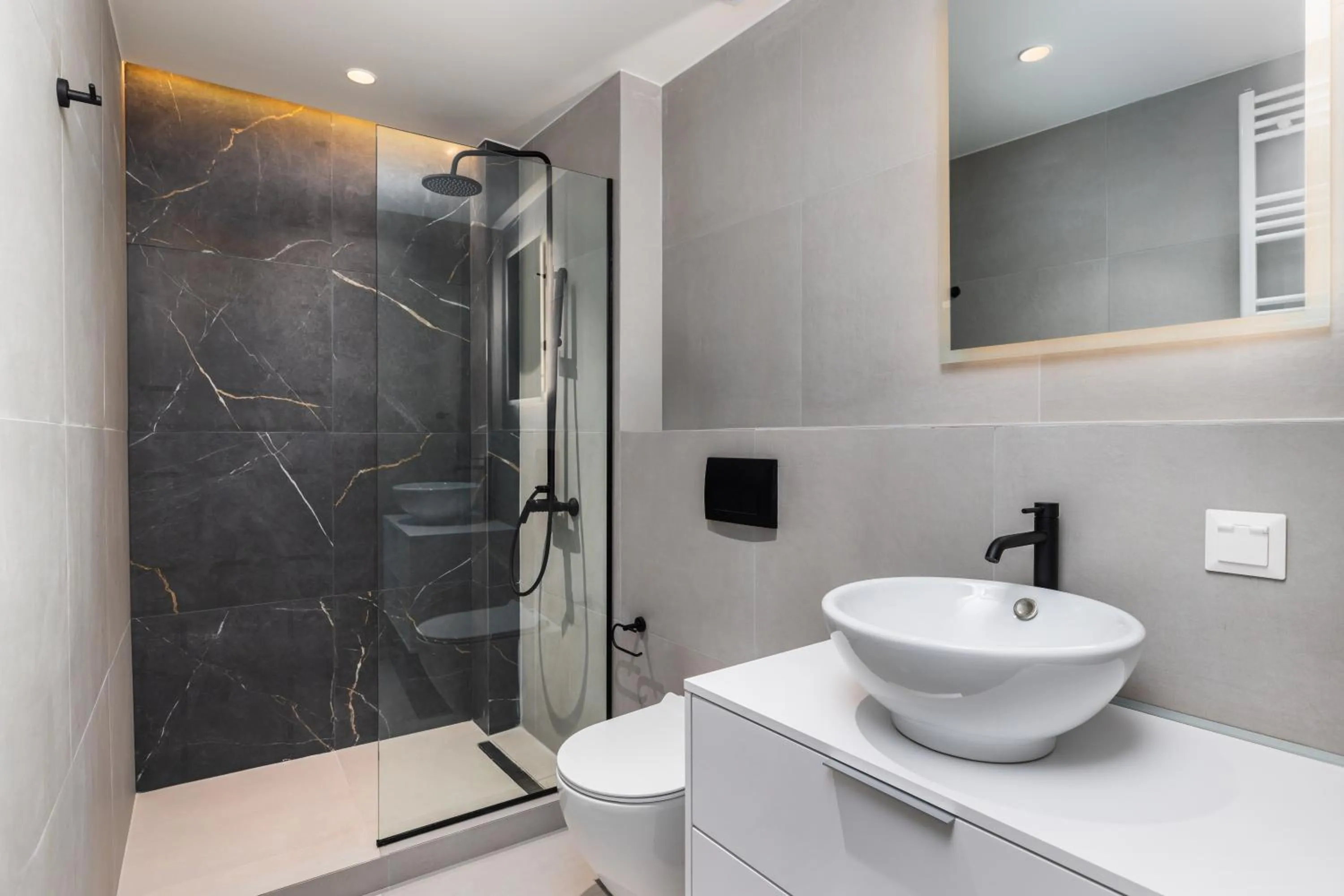 Shower in Soho Harbor by halu!