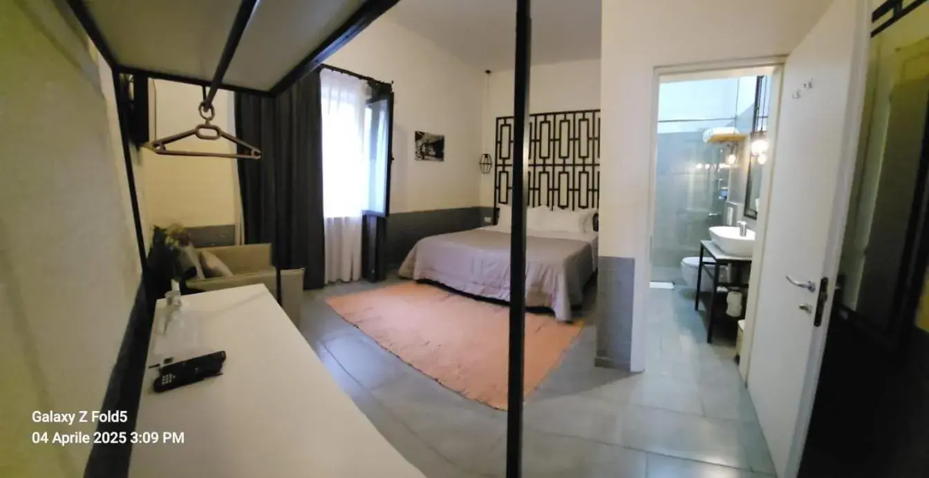 Deluxe Double Room in Hotel Antigone Deluxe Double Room in Hotel Antigone