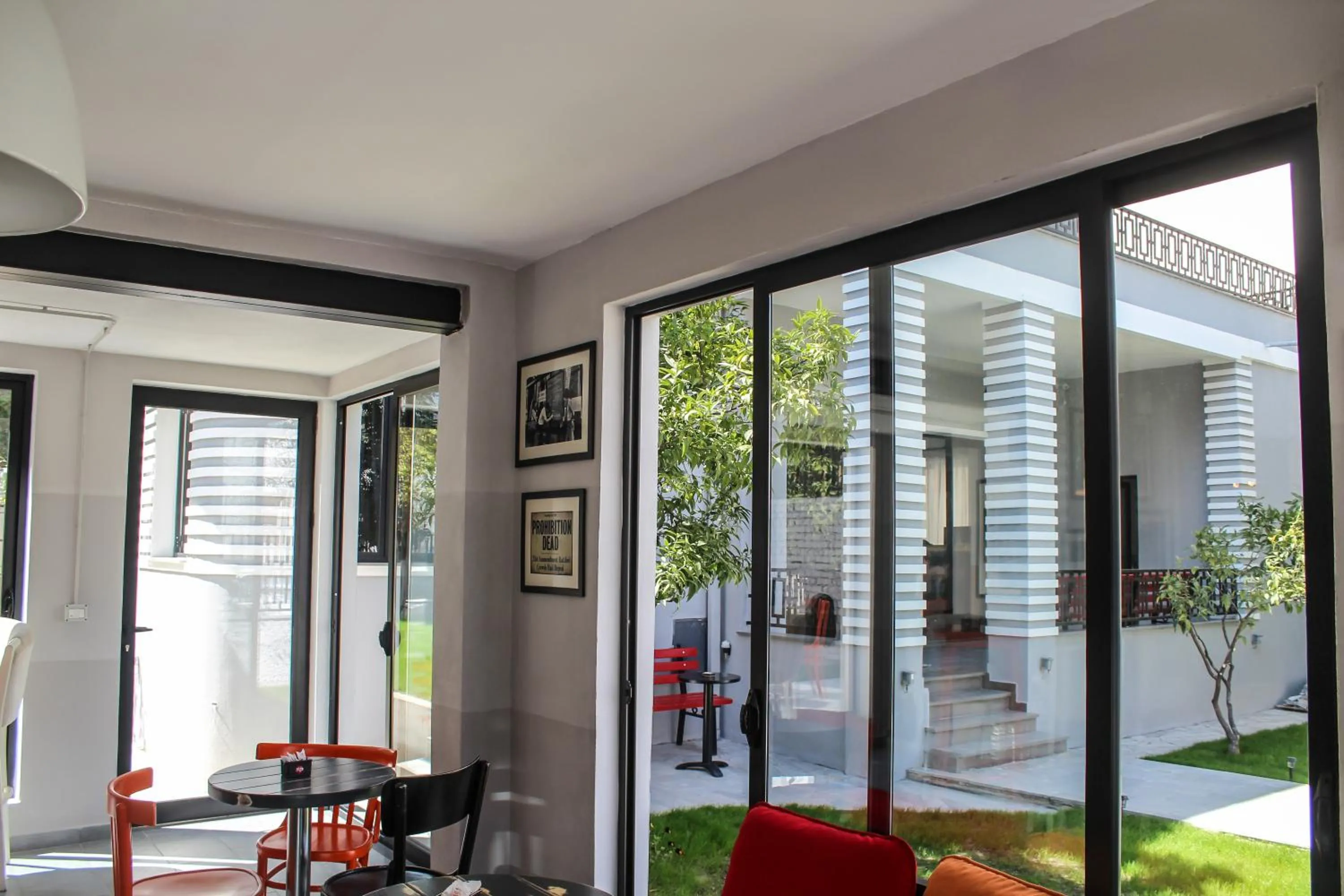 Lounge or bar in Hotel Antigone