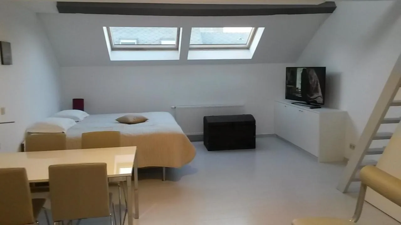 Living room, Bed in Aparthotel Midi Residence