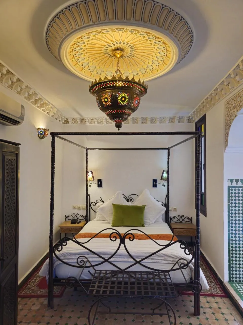 Bed in Riad Bab Fes Suite &Spa