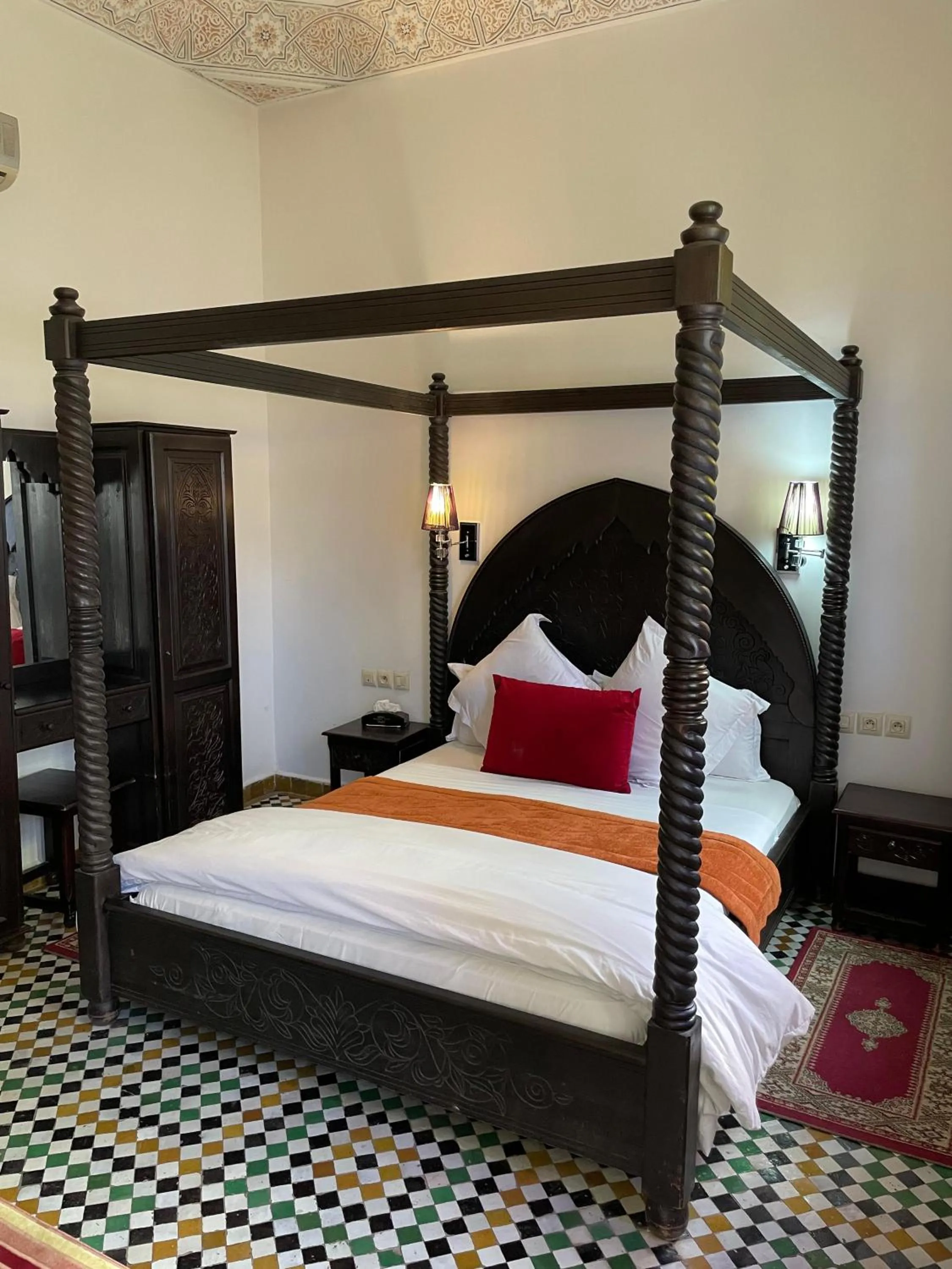 Bed in Riad Bab Fes Suite &Spa