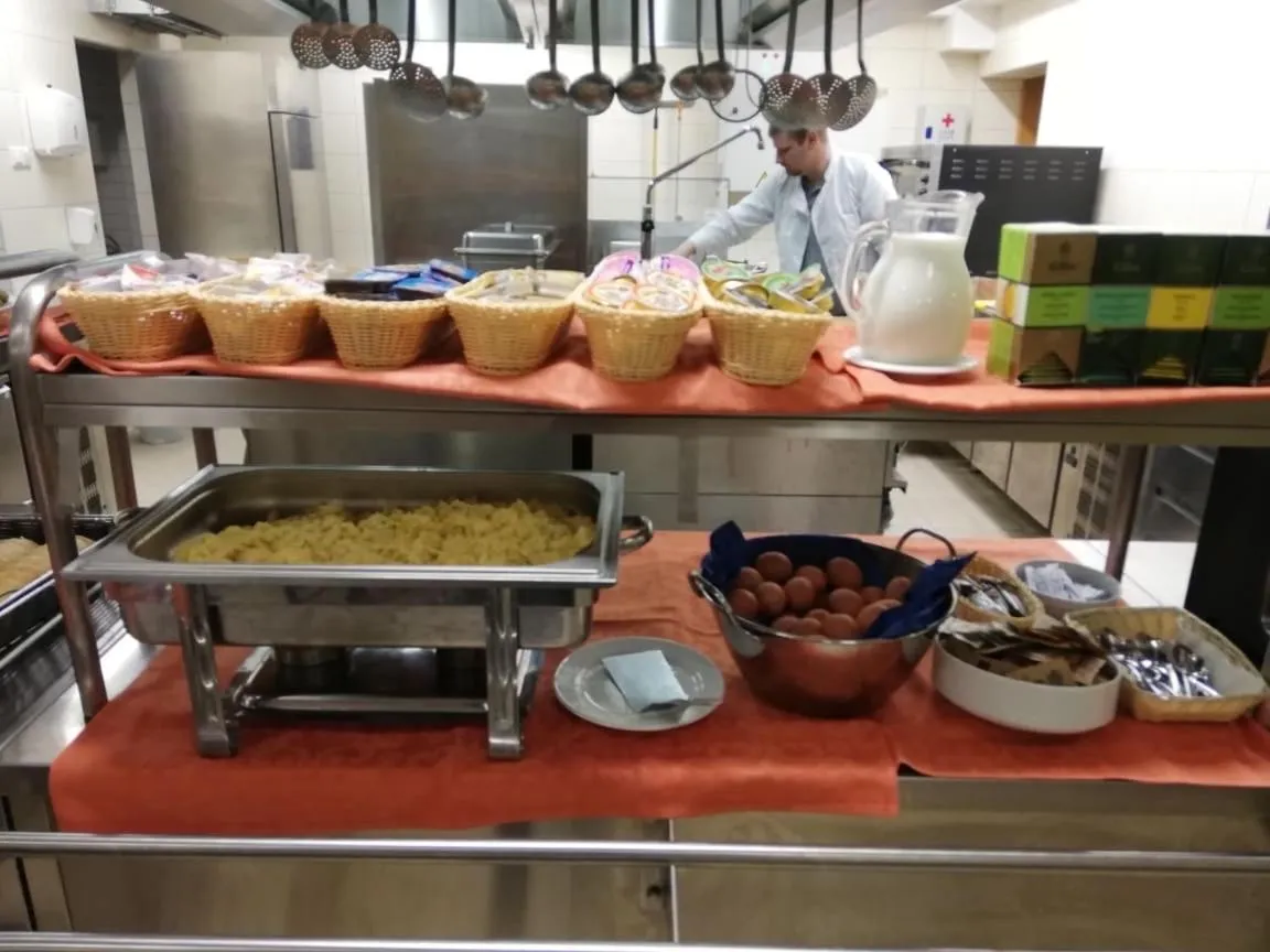 Breakfast in S Hotel