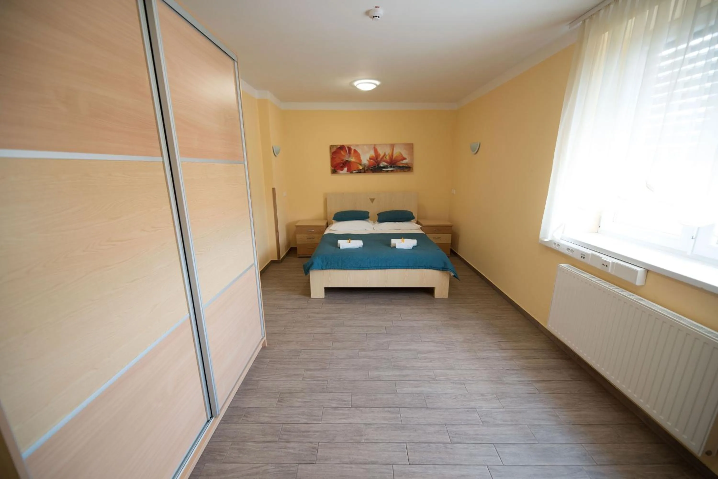 Photo of the whole room, Bed in S Hotel